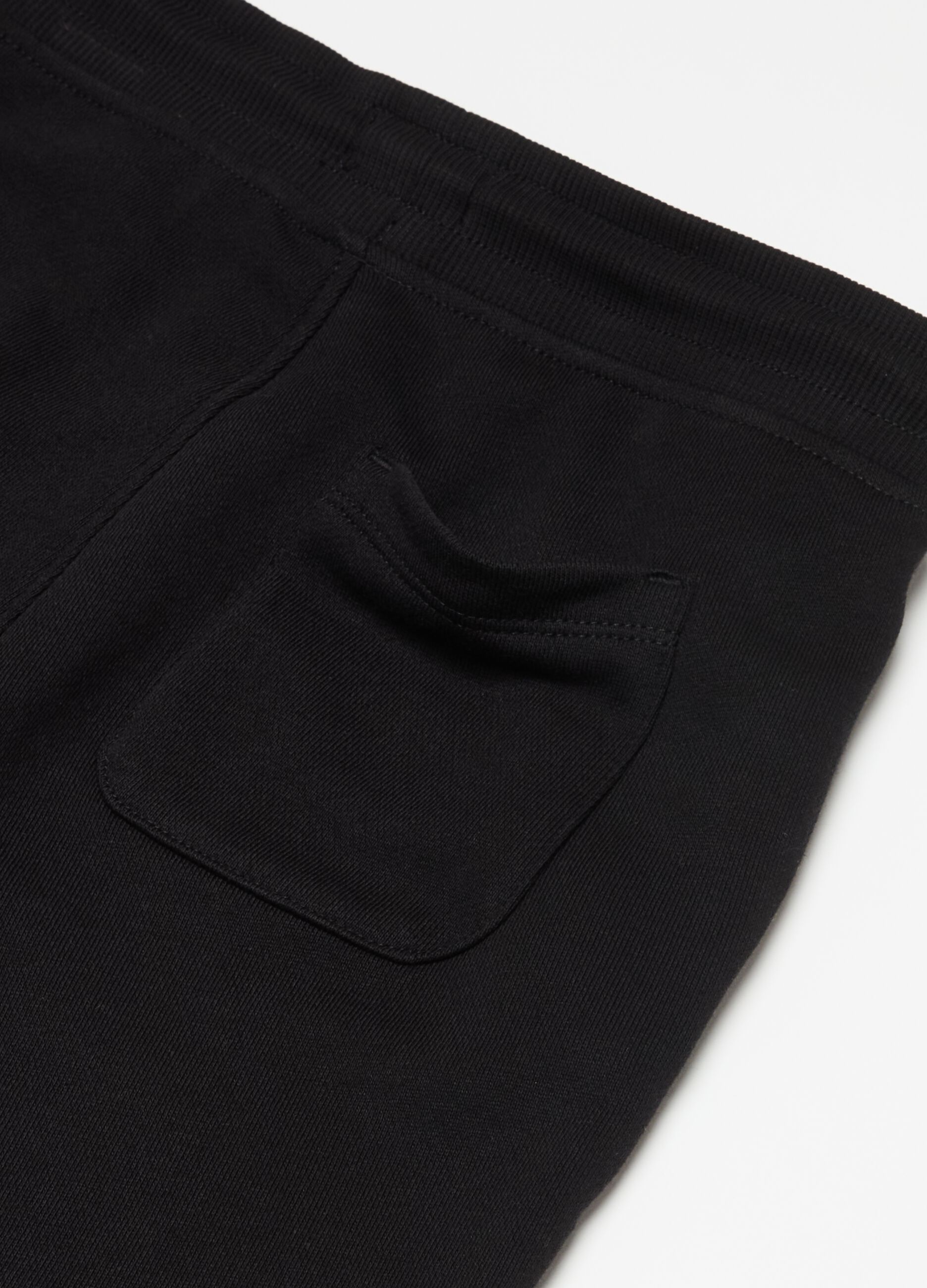 Essential Bermuda shorts in organic cotton fleece