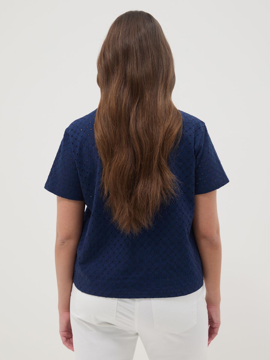 Camiseta azul de mezcla de algod&oacute;n calada_3