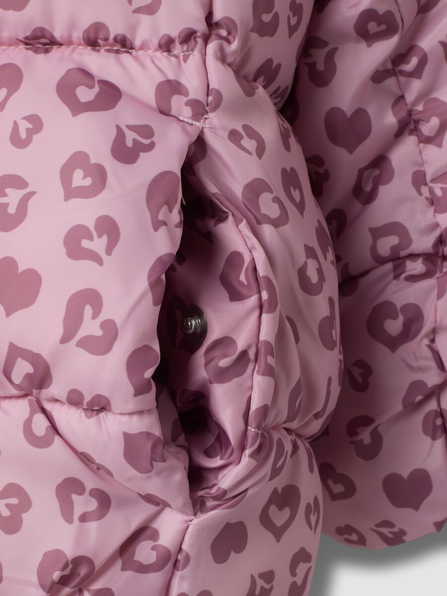 Pink hooded jacket with heart print, regular fit_3