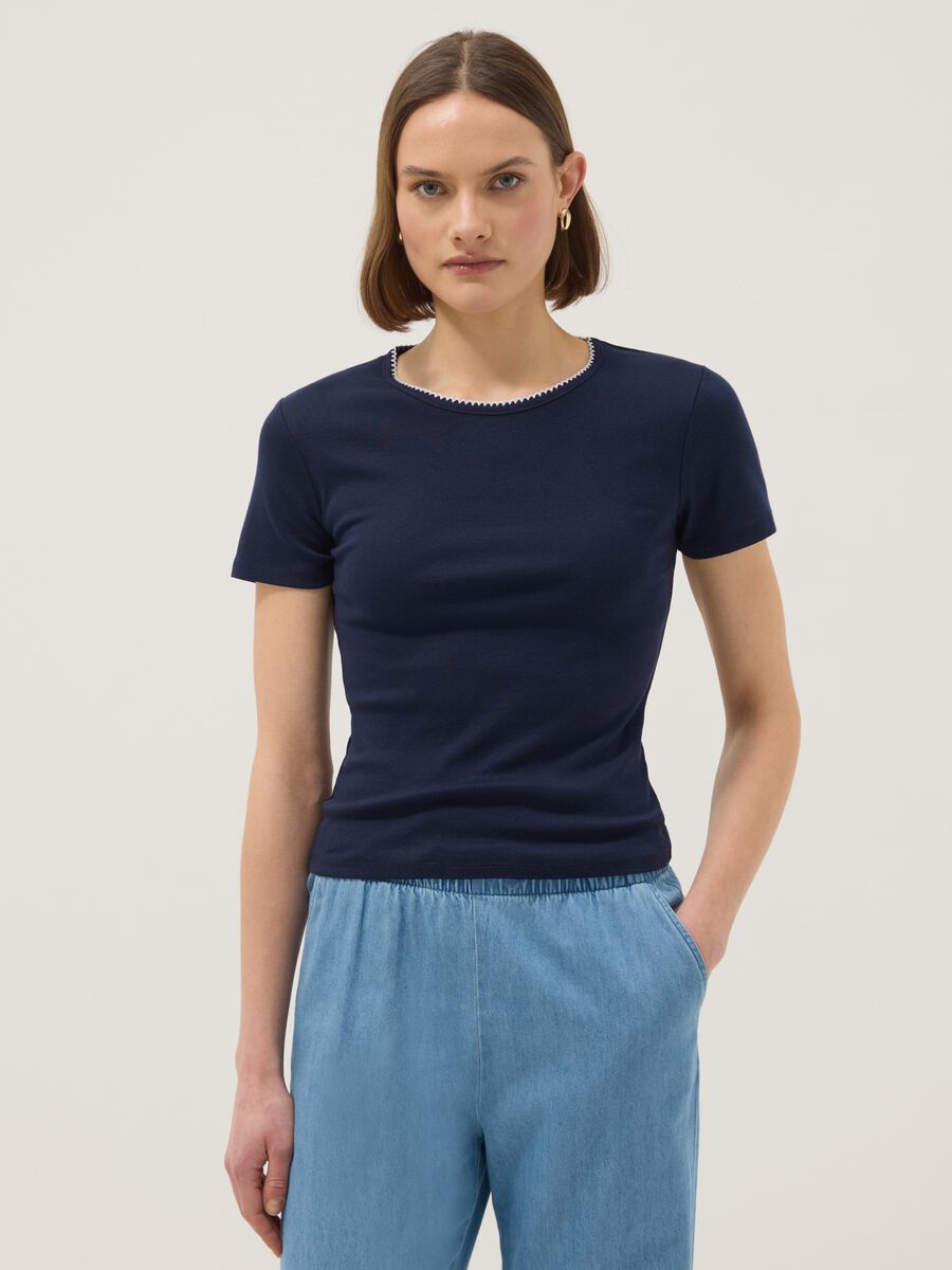Blue pure cotton regular fit T-shirt with contrast stitching_0