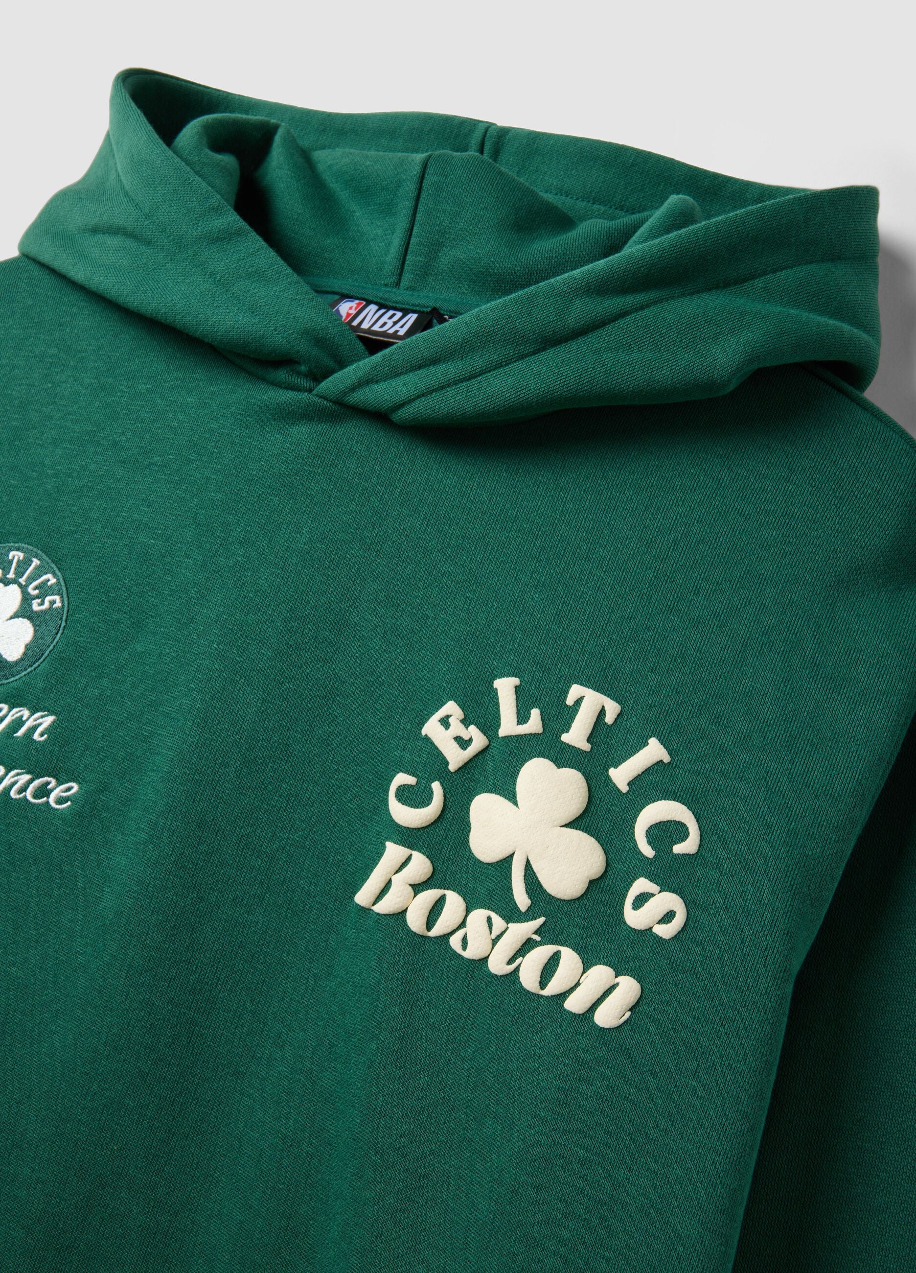 Gr&uuml;ner Hoodie aus Baumwollmix im Boston-Celtics-Design