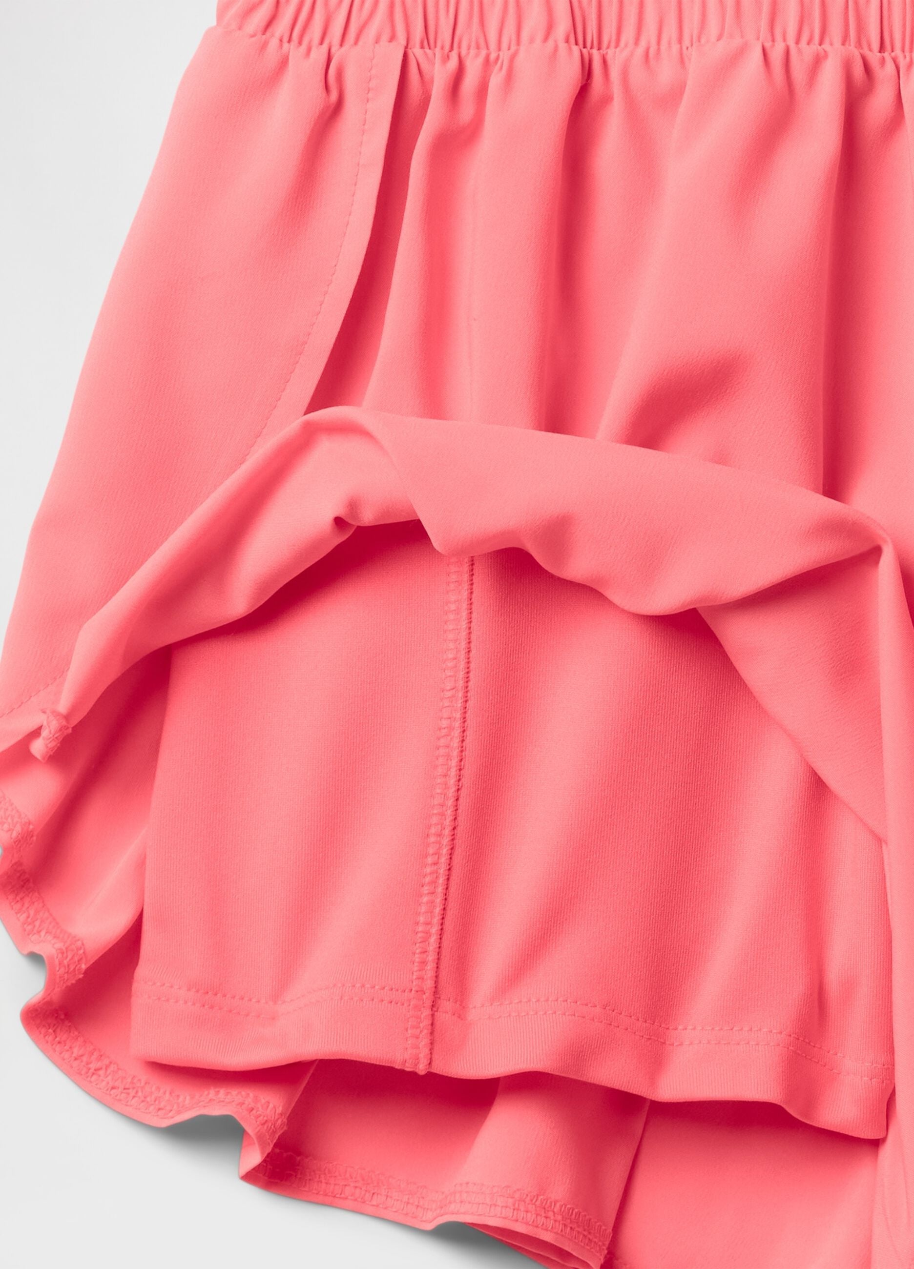 Leichte rosa Shorts