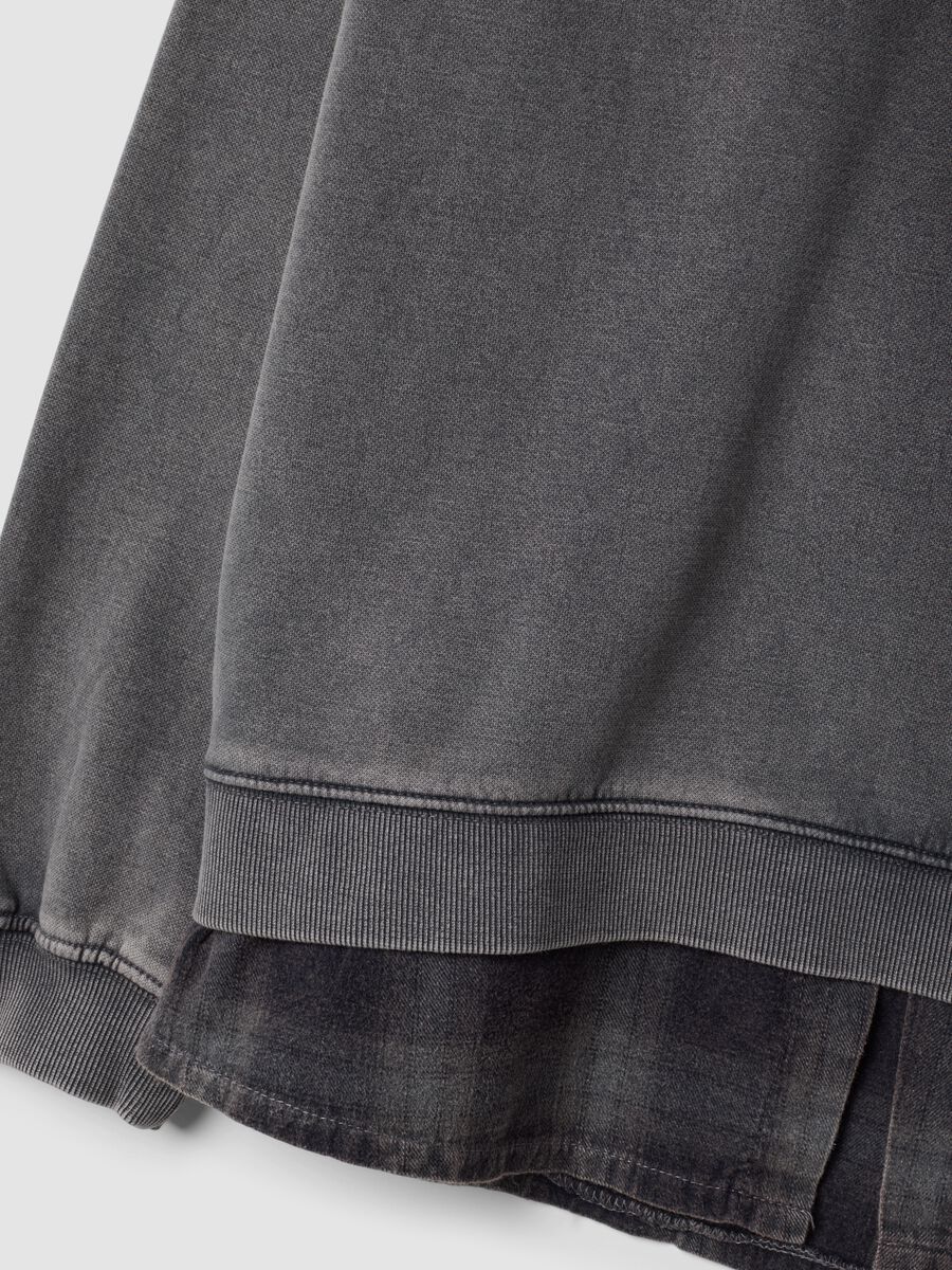 Felpa grigio scuro melange in misto cotone con inserto camicia regular fit_2
