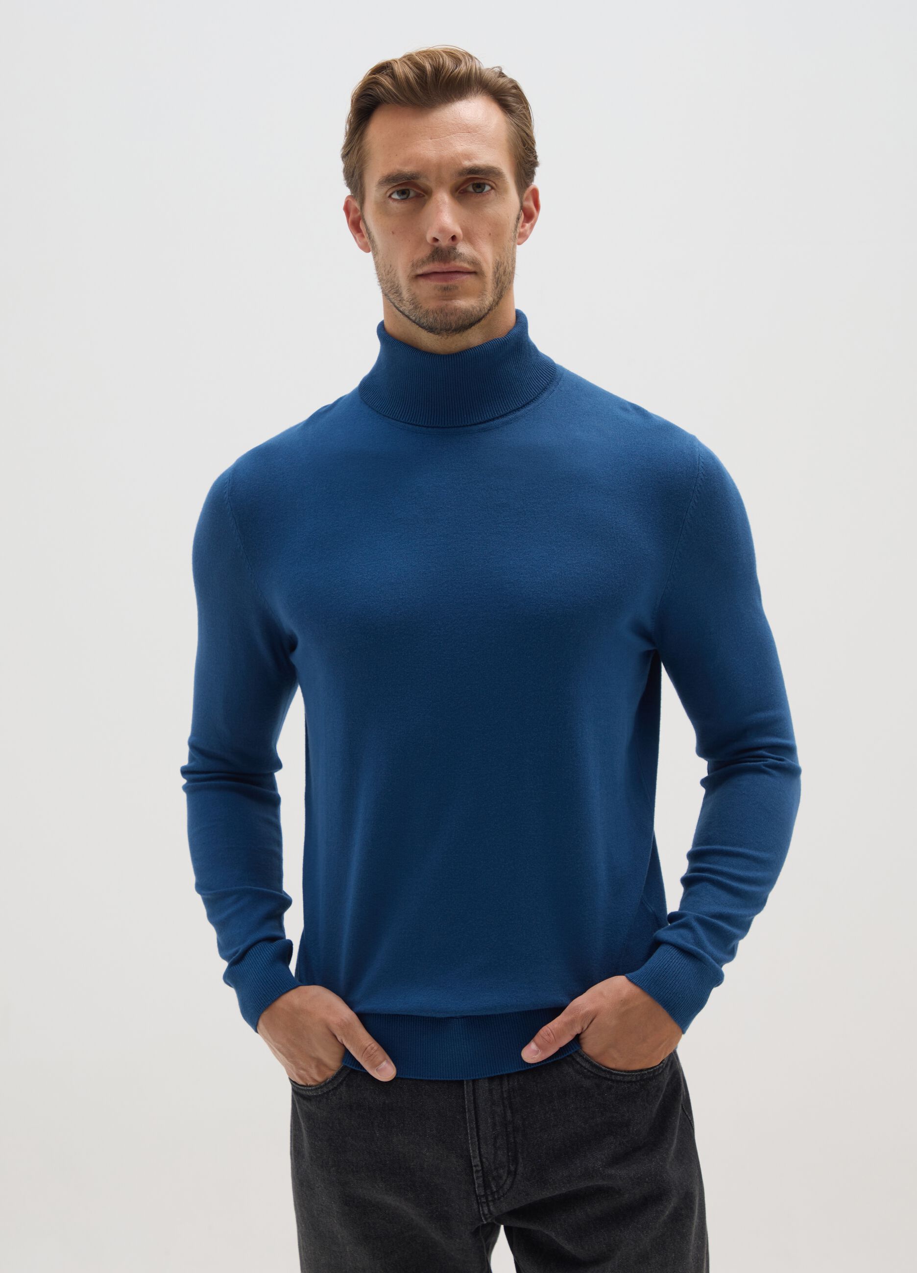 Blue regular fit turtleneck