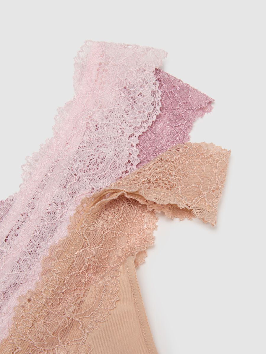 Tripack cuecas brasileiras multicolor regular fit com detalhes rendados_5