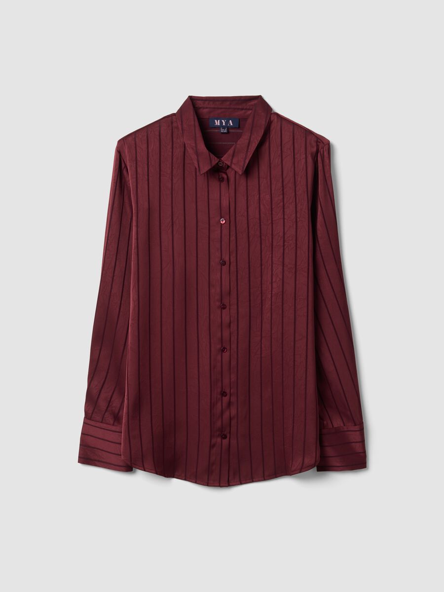 Red striped shirt with classic collar, regular fit_0