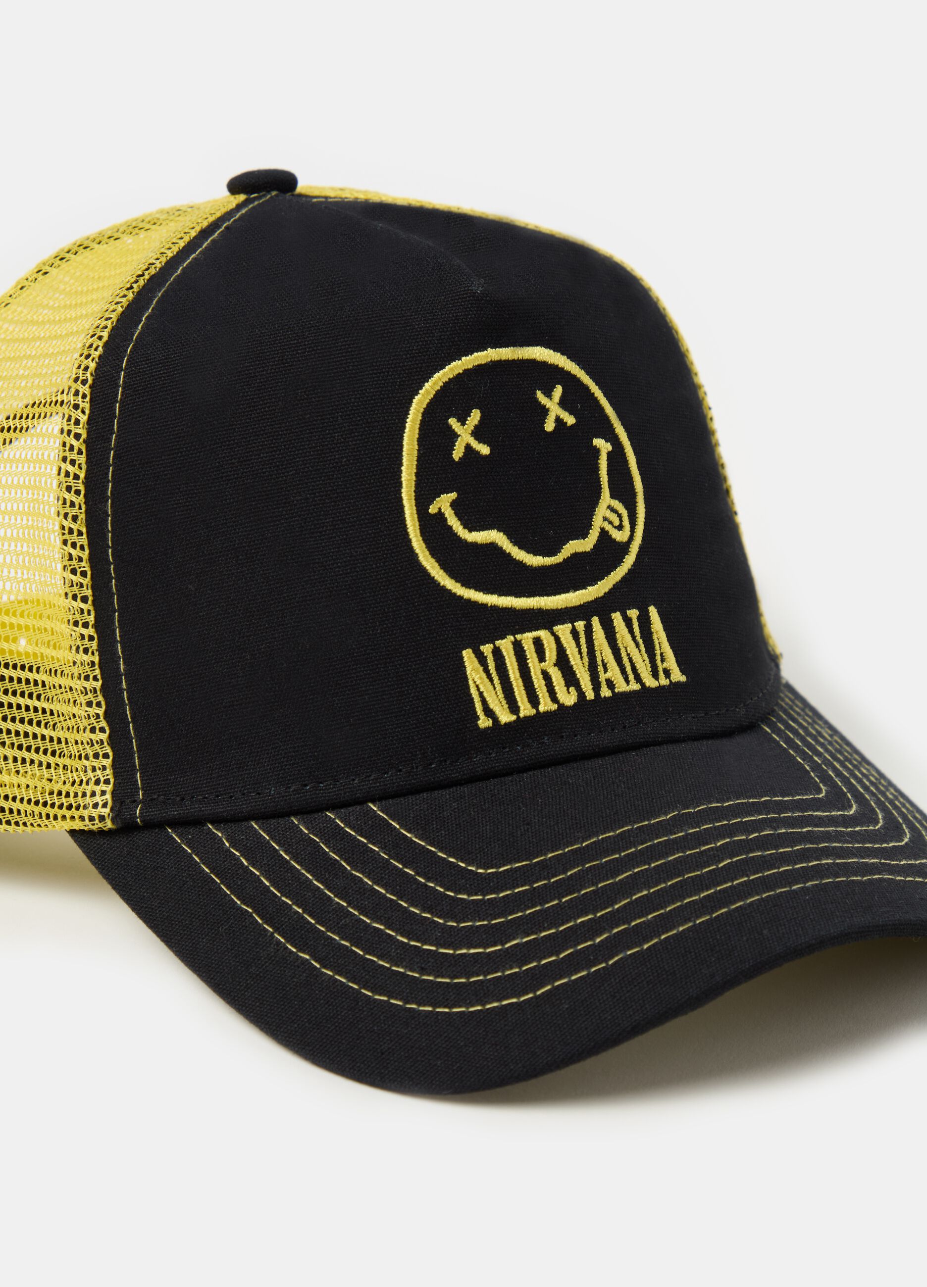 Baseball cap with Nirvana embroidery
