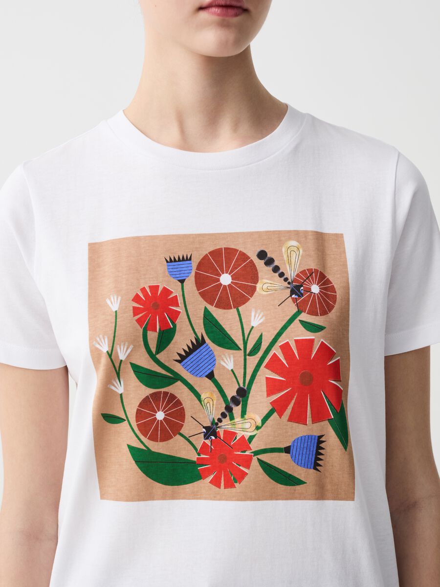 T-shirt with graphic illustration by Magda Azab_1