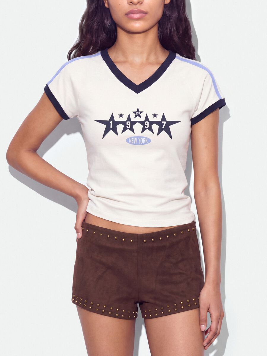 White pure cotton V-neck T-shirt with front print_3