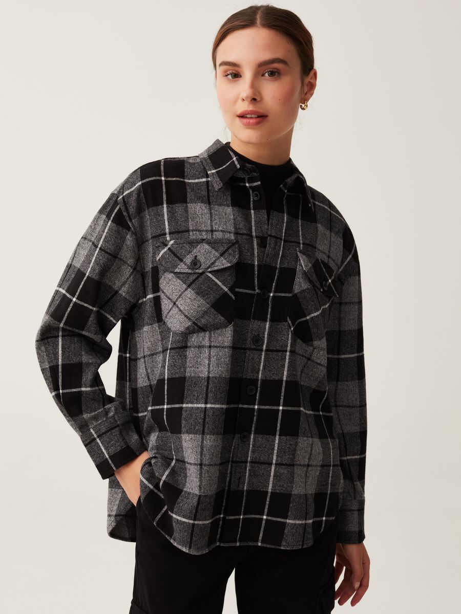 Long flannel shirt with check pattern_0