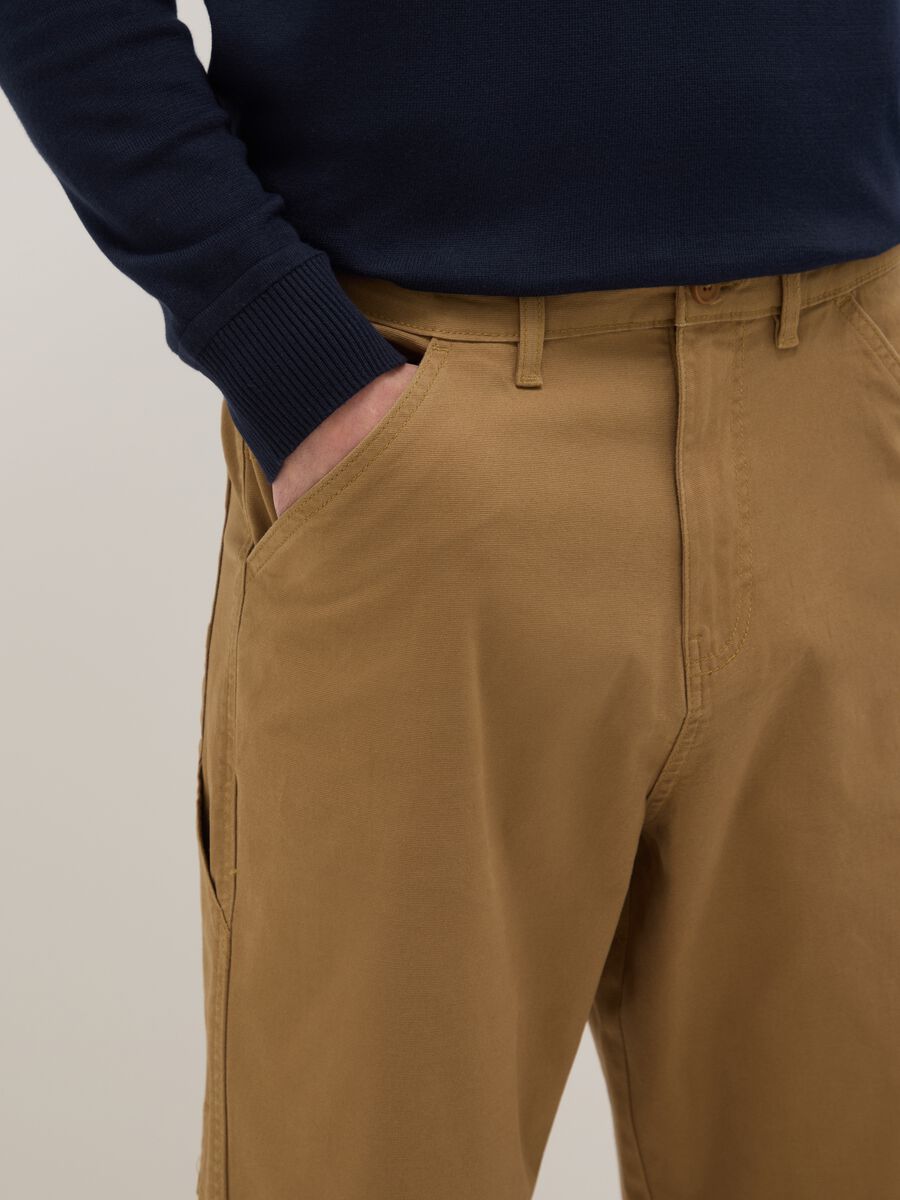 Slim Fit braune Chino-Hose aus elastischer Baumwolle_3