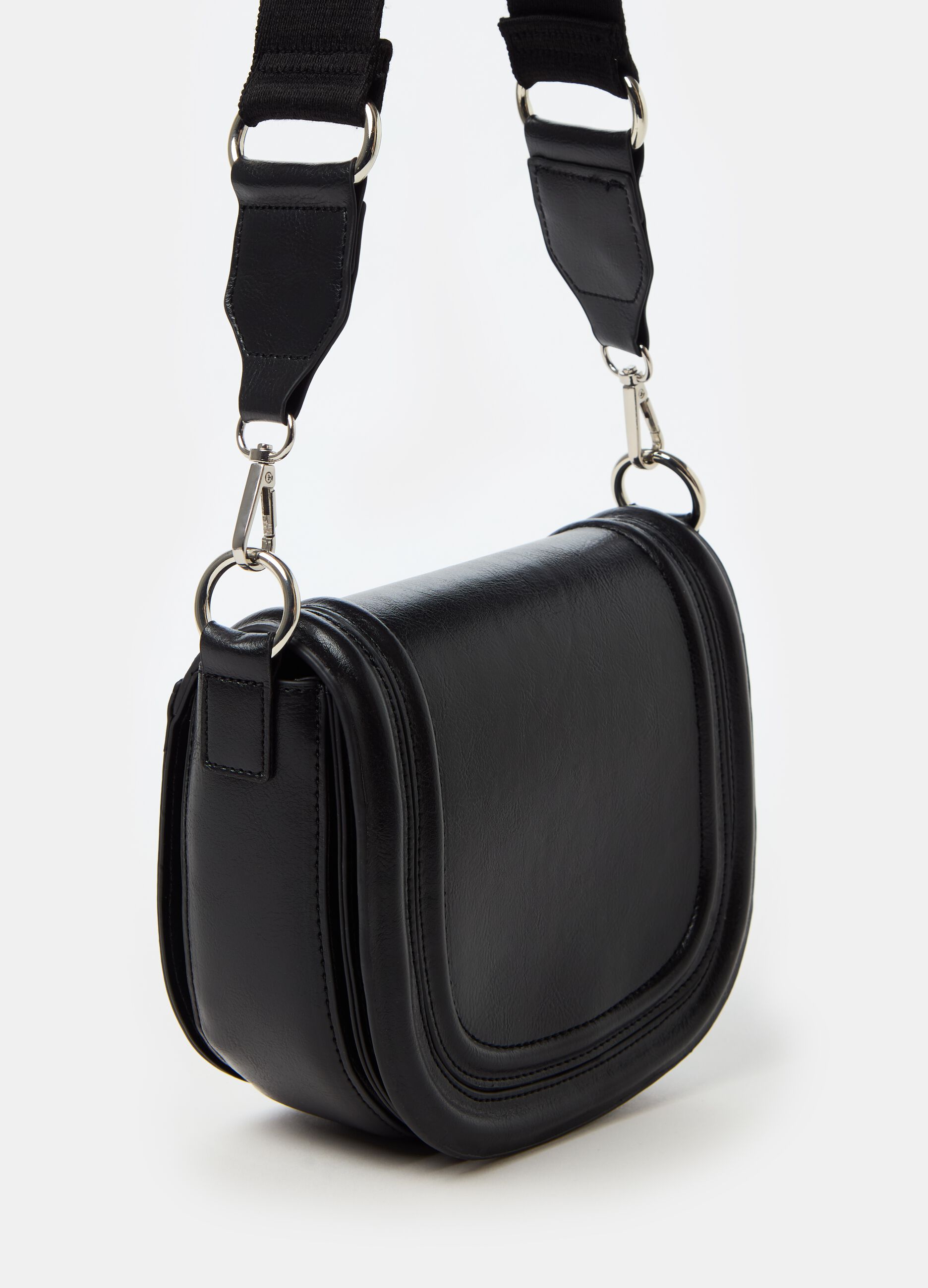 Flap bag with shoulder strap