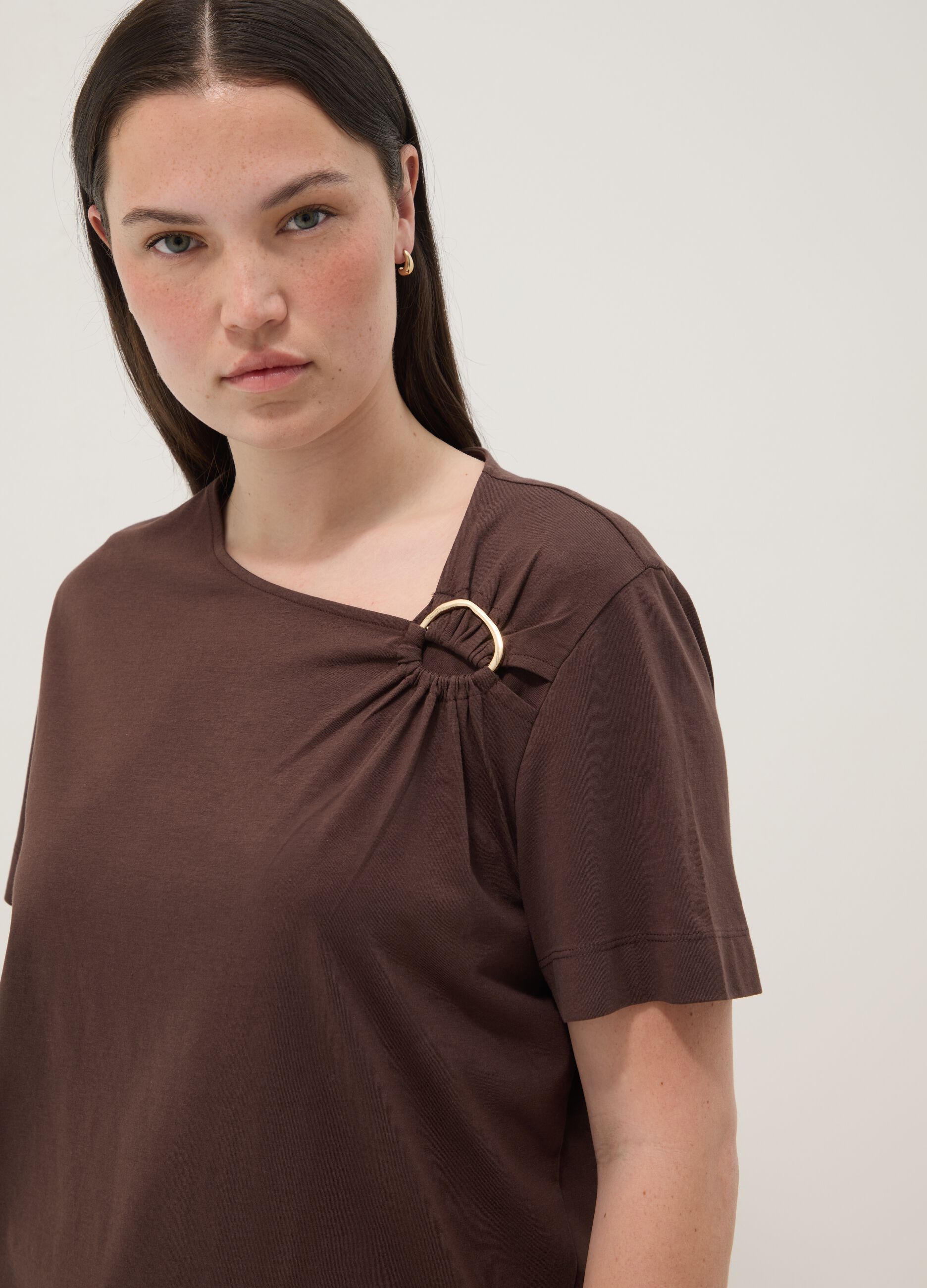&Kappa;&alpha;&phi;έ T-shirt &alpha;&pi;ό 100% &beta;&alpha;&mu;&beta;ά&kappa;&iota; &mu;&epsilon; &lambda;&epsilon;&pi;&tau;&omicron;&mu;έ&rho;&epsilon;&iota;&alpha; &kappa;&rho;ί&kappa;&omicron;&upsilon;