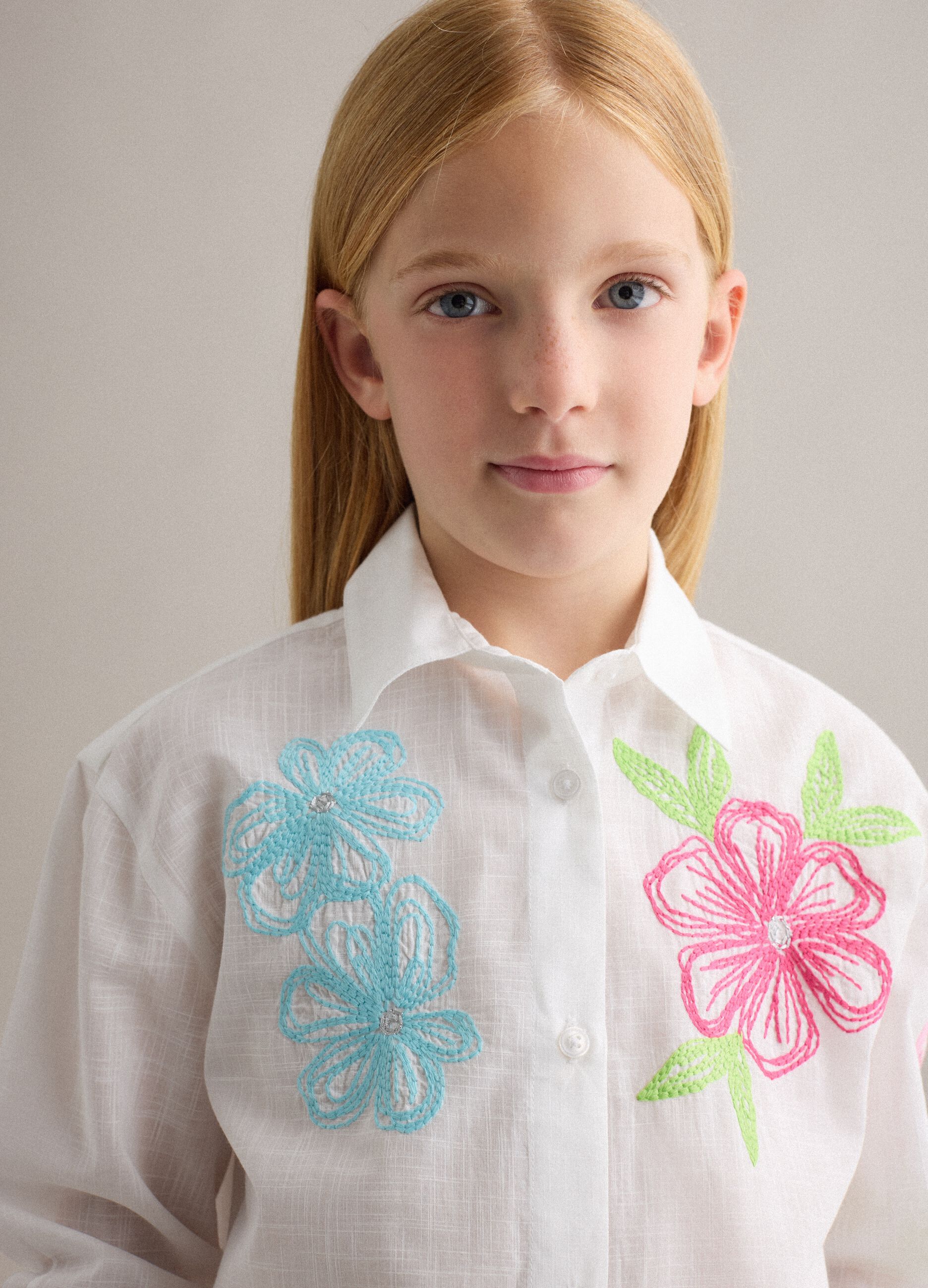 White pure cotton shirt with floral embroidery