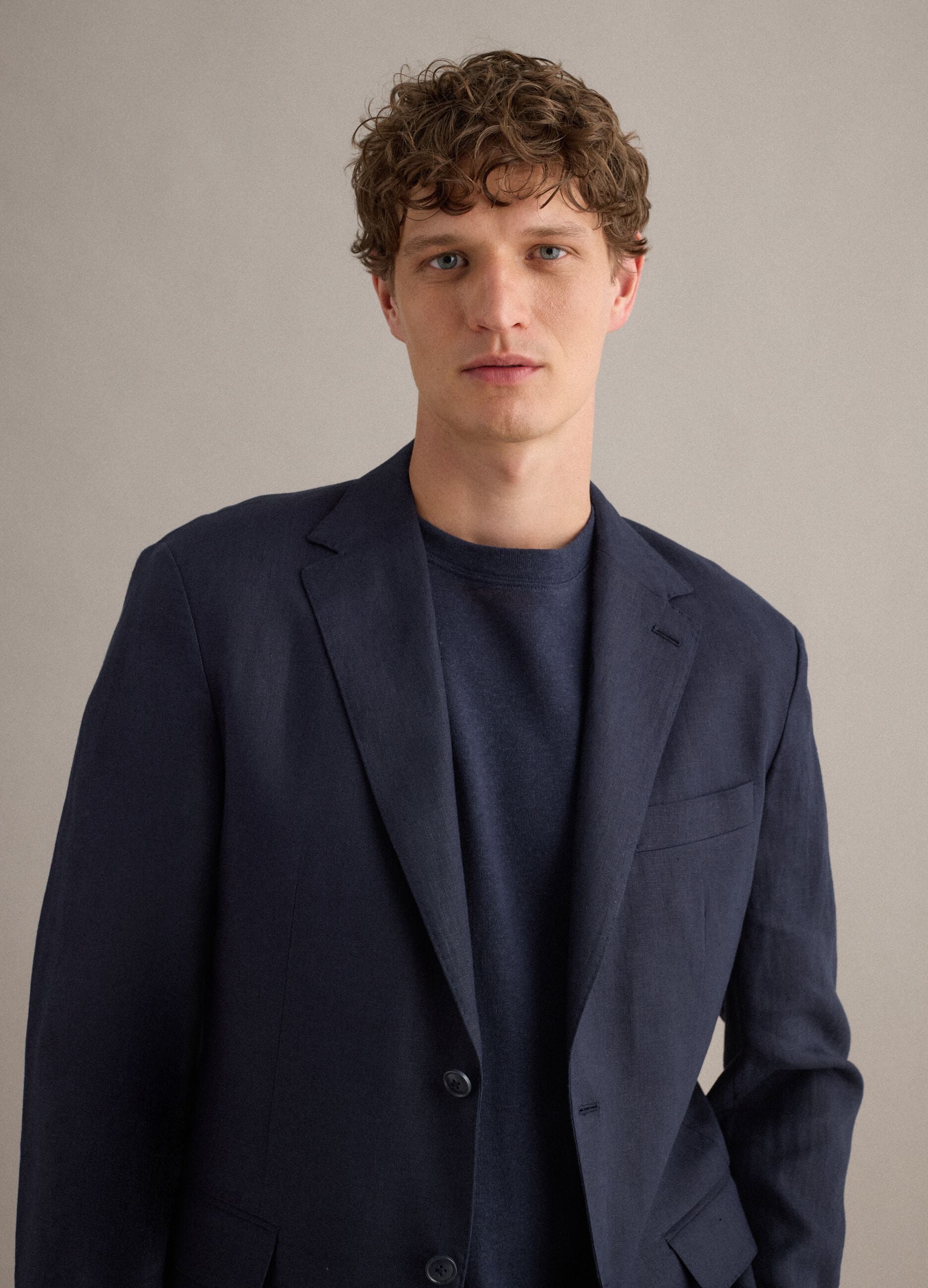 Blazer azul de linho puro corte regular