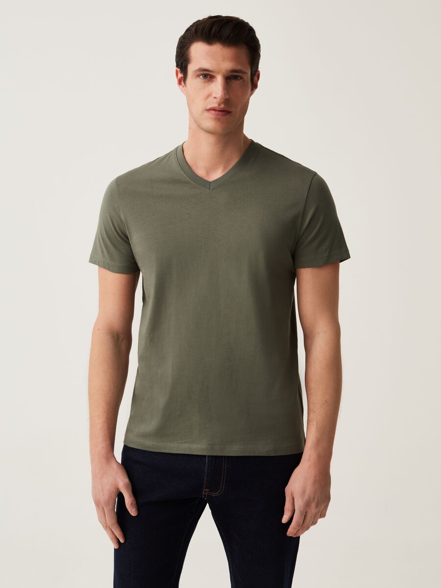 Organic cotton T-shirt with V neck_1
