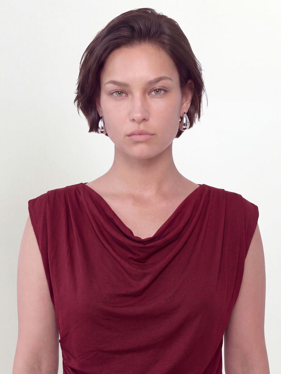Red stretch viscose T-shirt with draped neckline_1