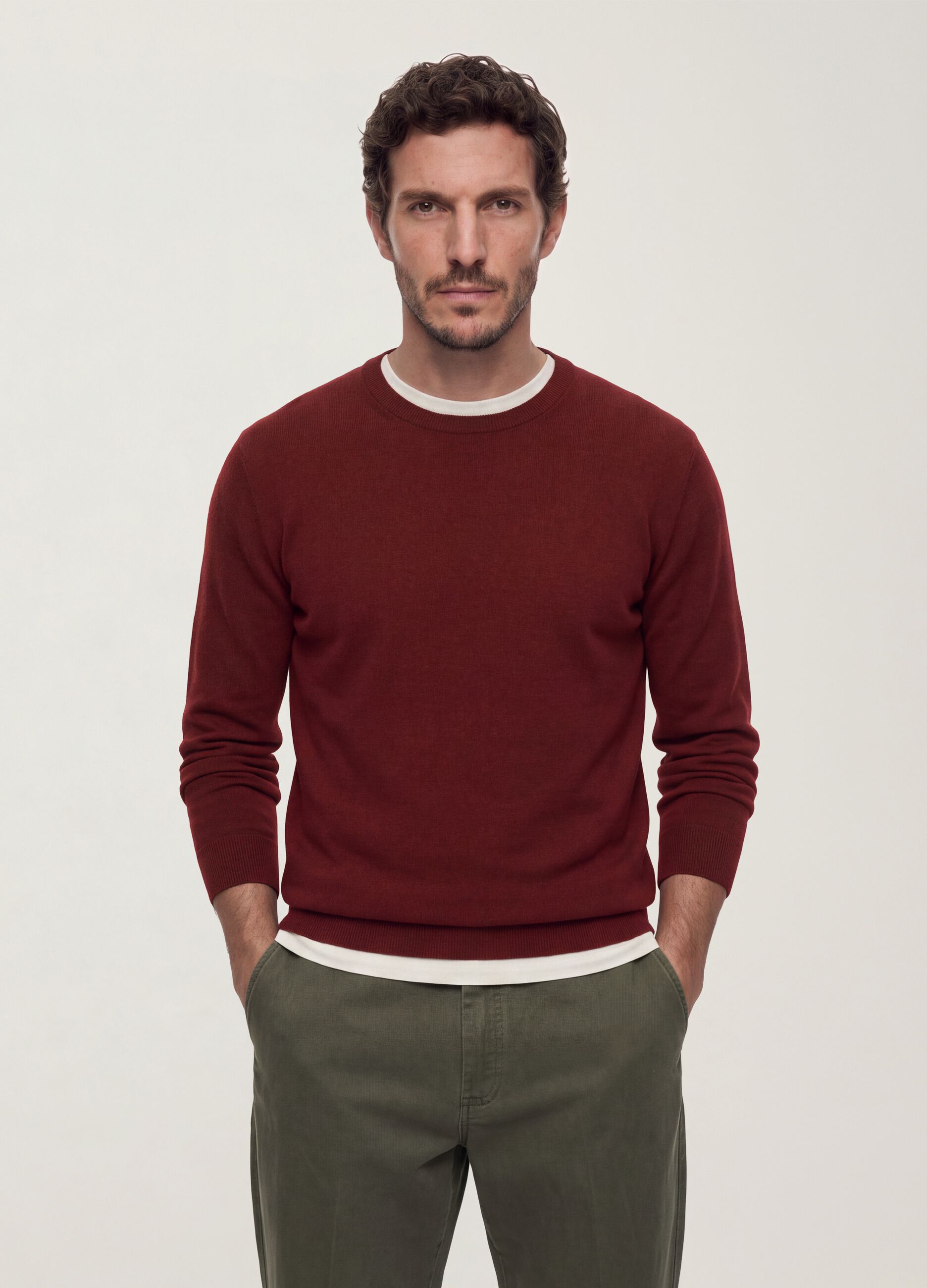Maglia girocollo rossa in misto viscosa regular fit