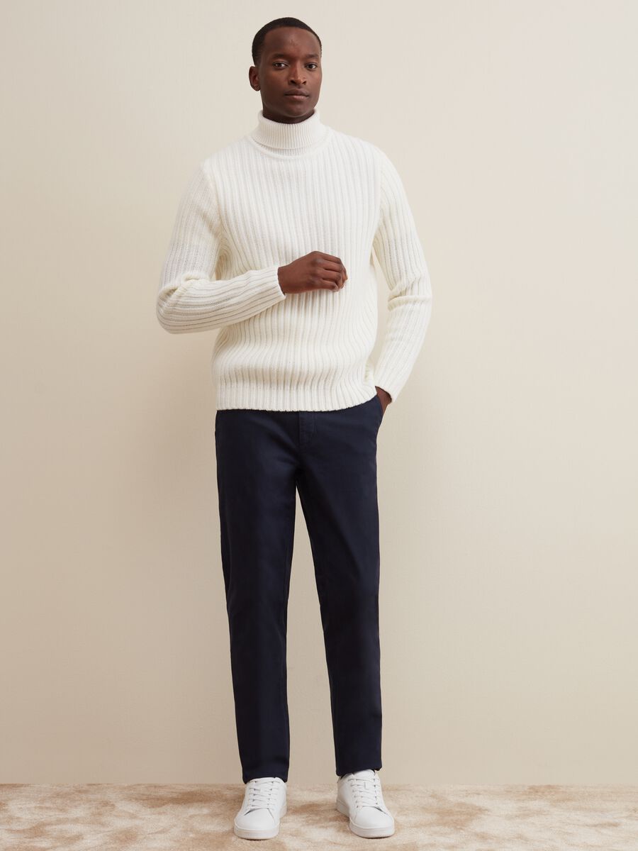 Regular-fit trousers in stretch twill_0