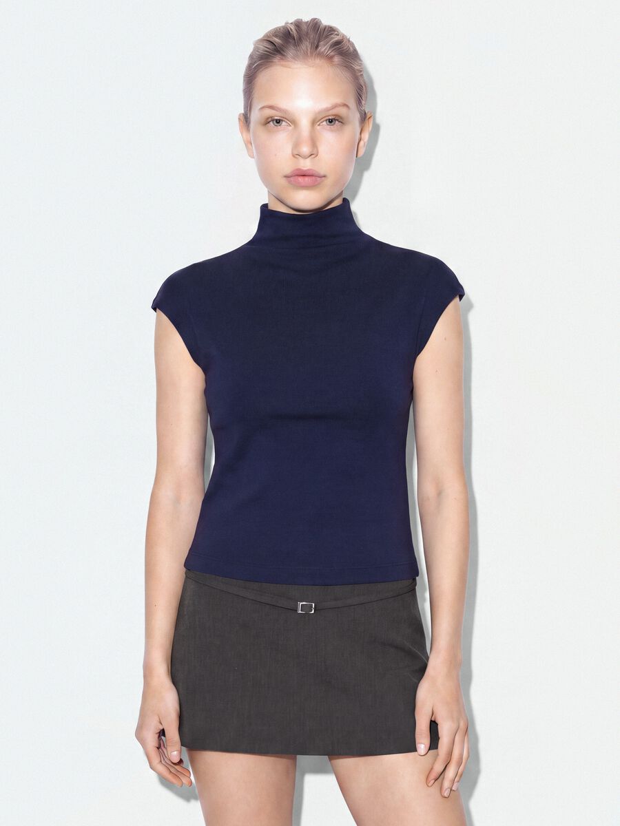 Blue fitted modal and stretch cotton T-shirt with raised neckline_1