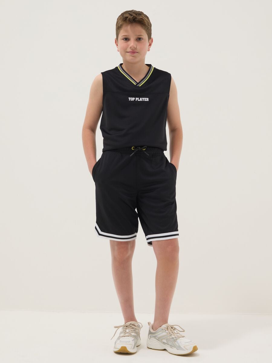 Pantal&oacute;n corto azul con cintura el&aacute;stica y cord&oacute;n ajustable_0
