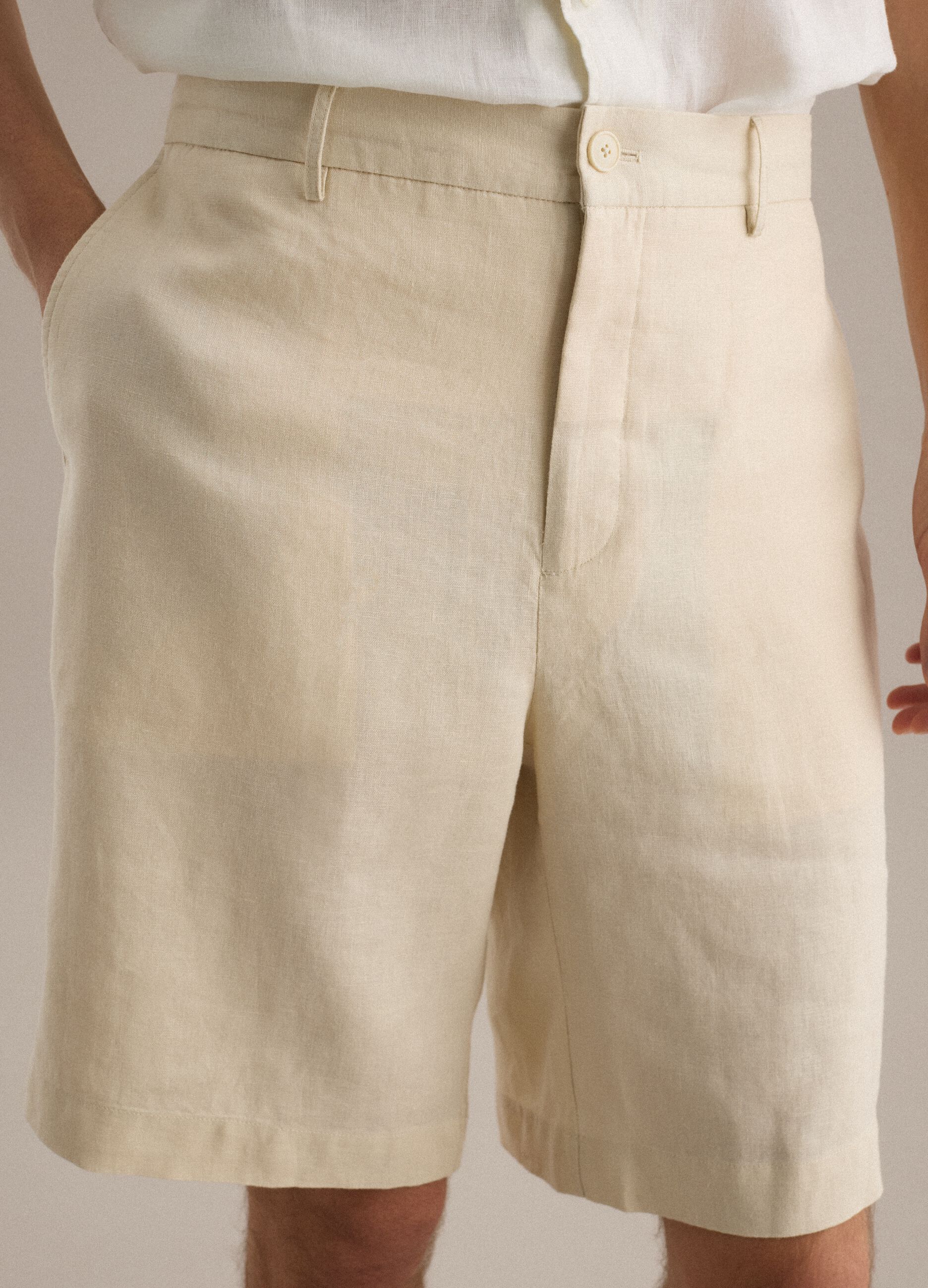 Pure Linen White Bermuda Shorts Regular Fit