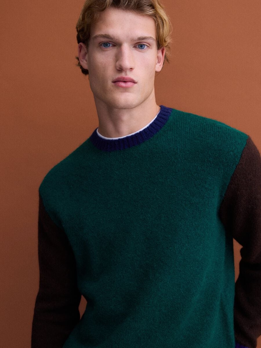 Green crew-neck jumper in stretch wool and alpaca, regular fit_1