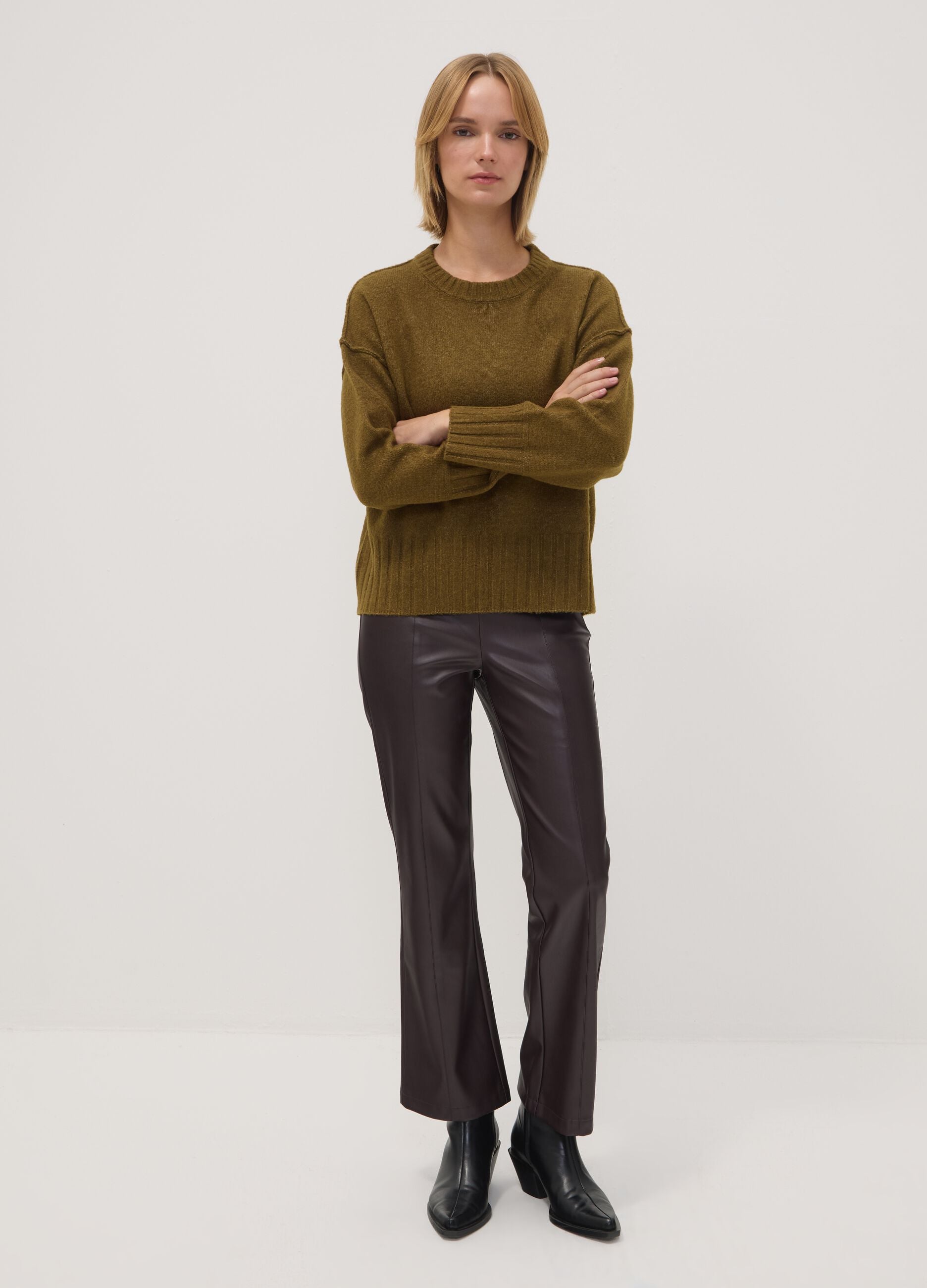 Leggings marroni flare con vita regular ed elastico