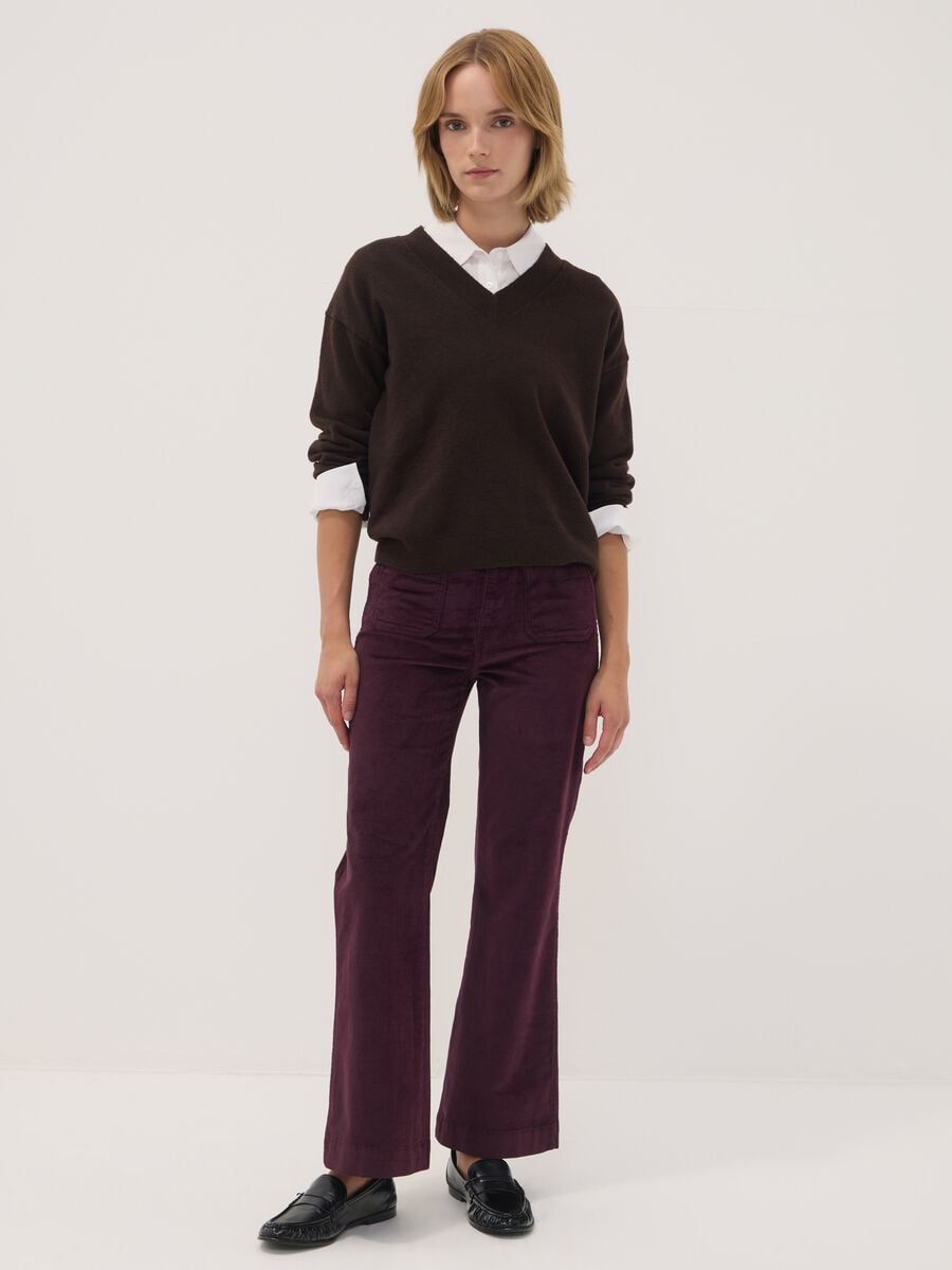 Pantaloni viola flare in cotone e modal elasticizzato a coste_0