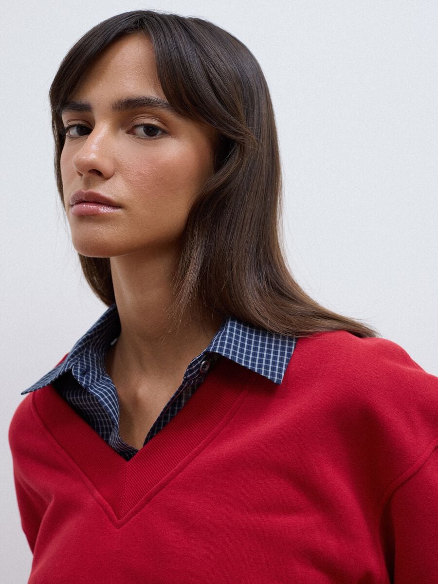 Red cotton-blend V-neck sweatshirt with oversized fit_1