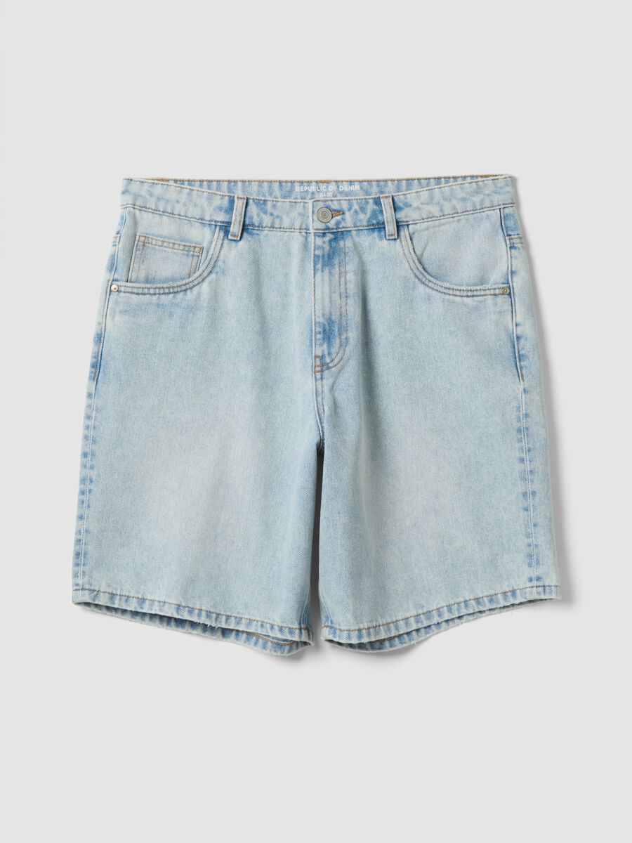 Hellblaue Baggy-Fit Denim-Bermudas aus Baumwollmix_4