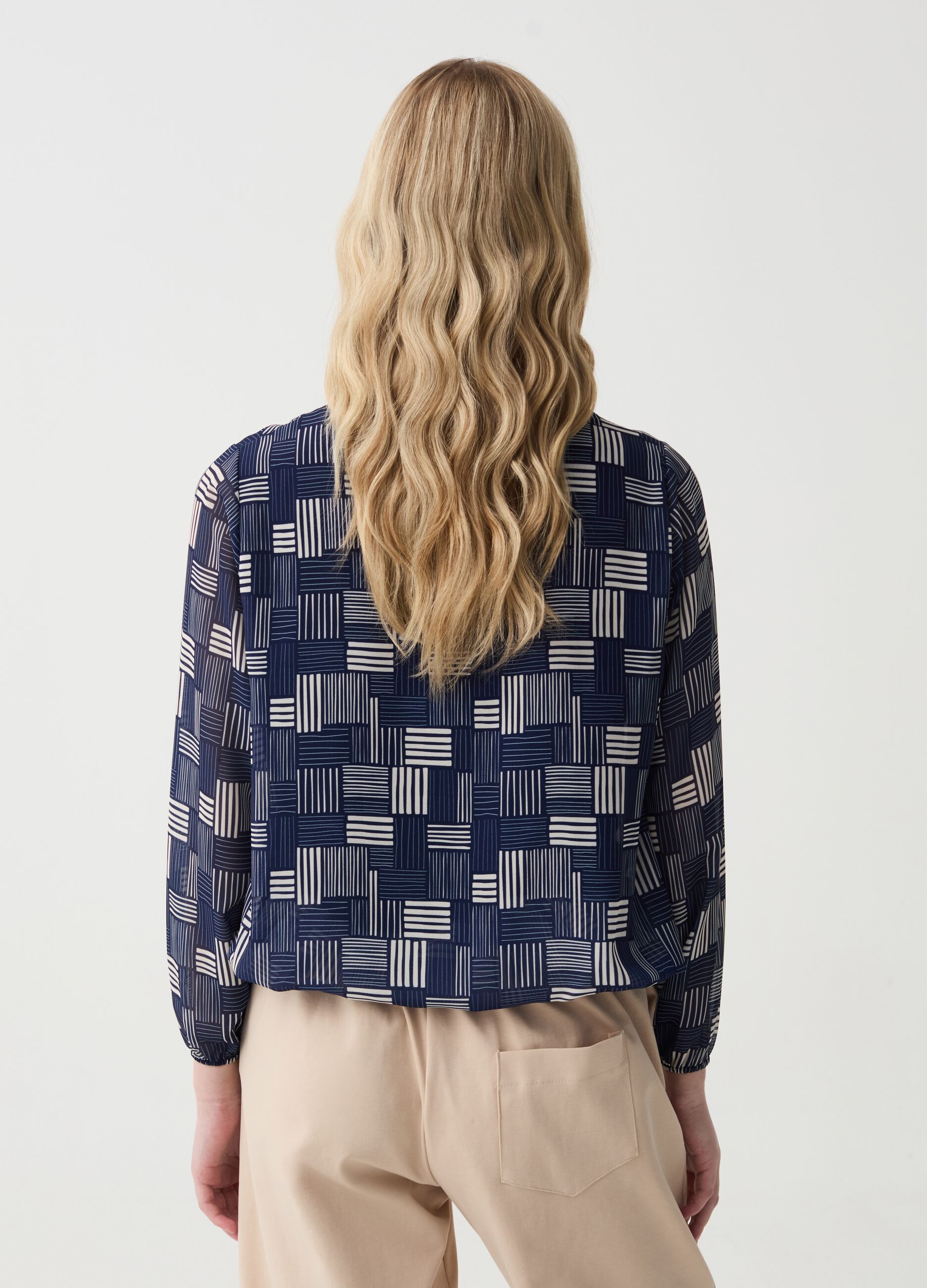 Blouse with interwoven check pattern