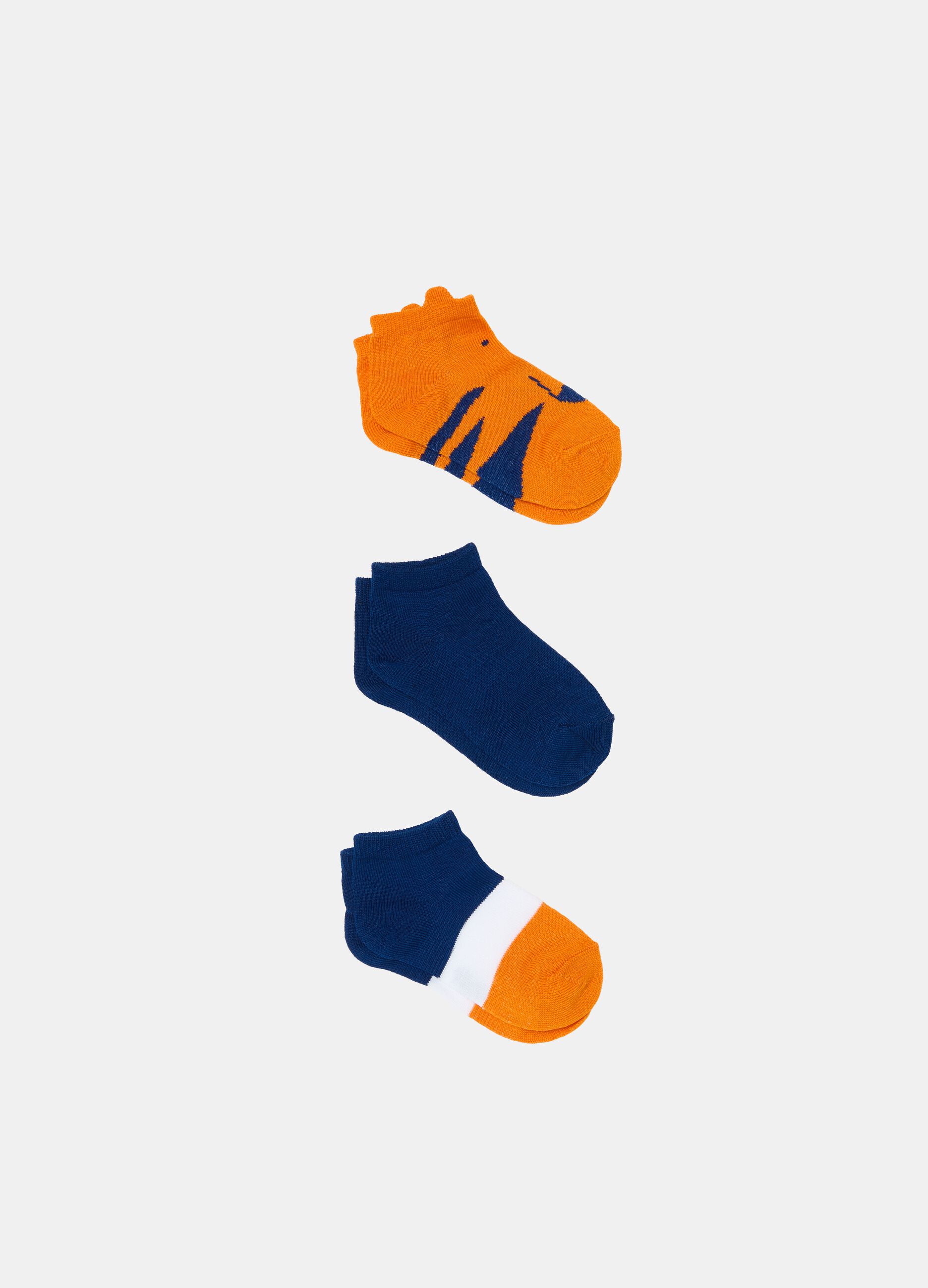Three-pair pack short socks with tiger design