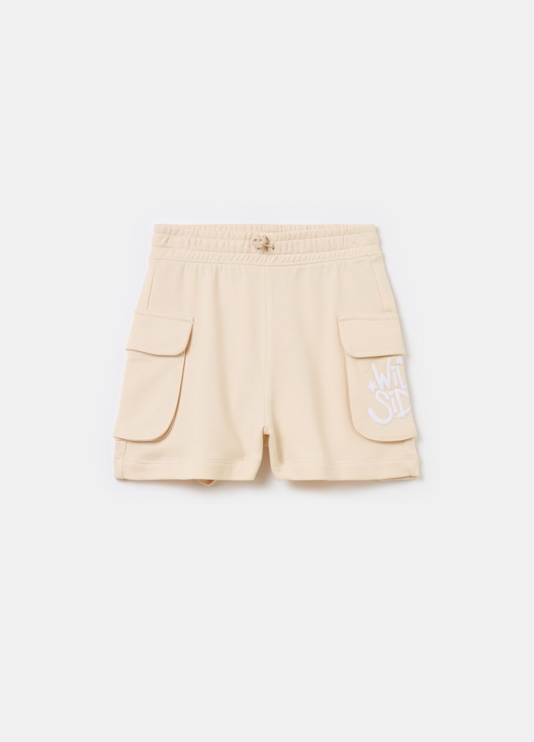 Shorts con cordón y bolsillos