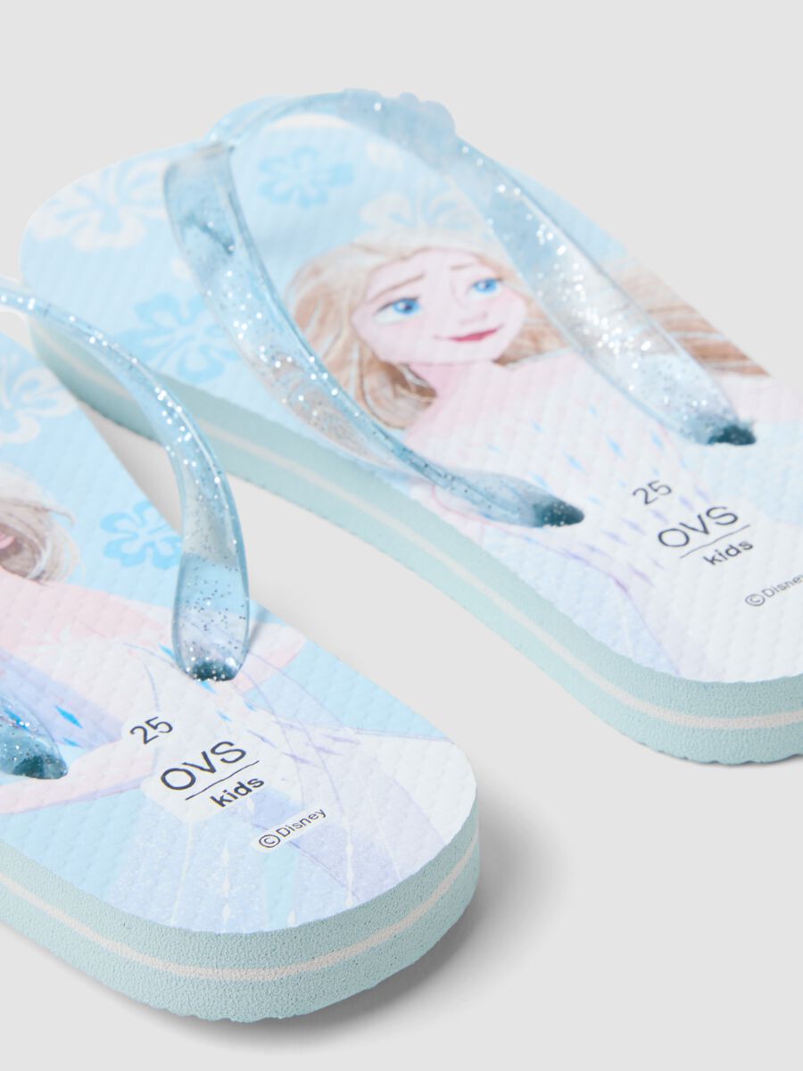 Blue beach flip-flops_2