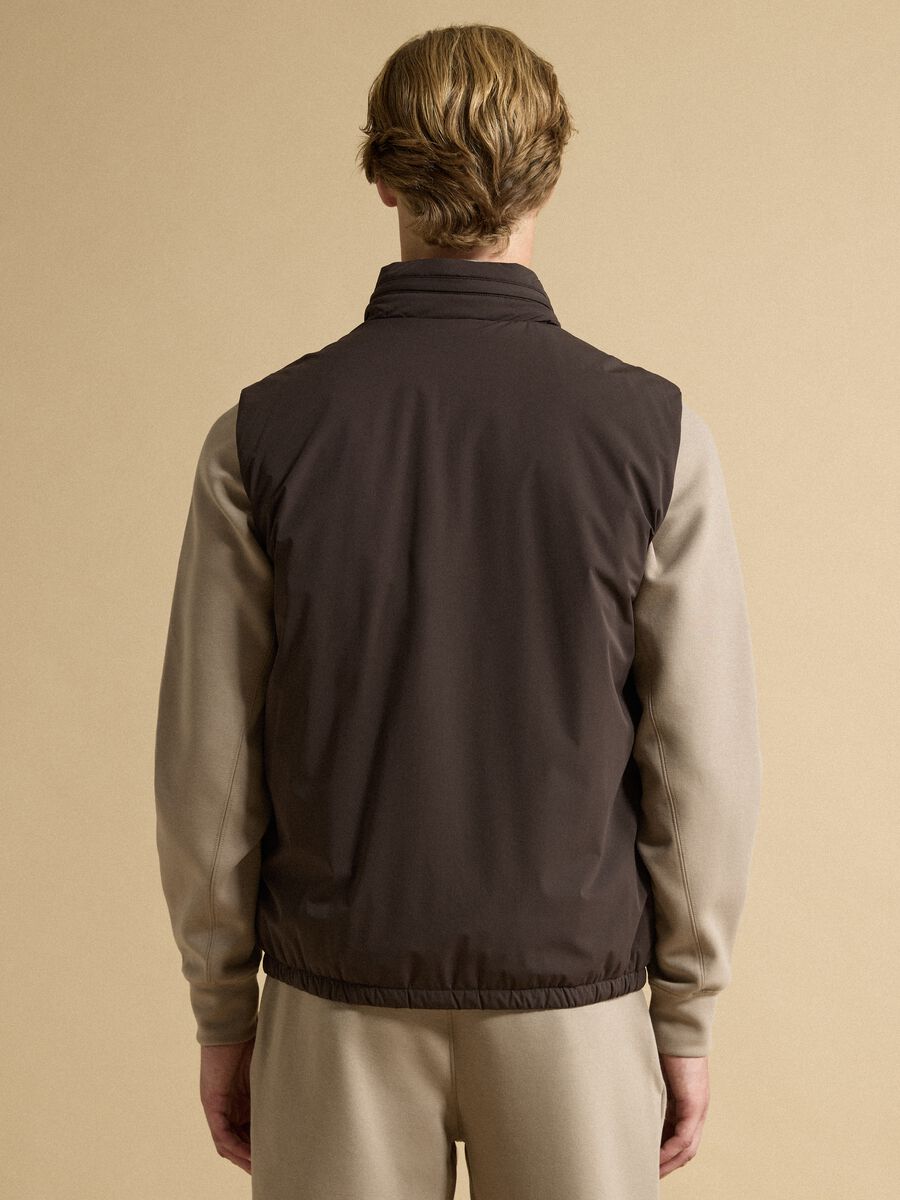Brown stretch-fabric gilet with zip_3