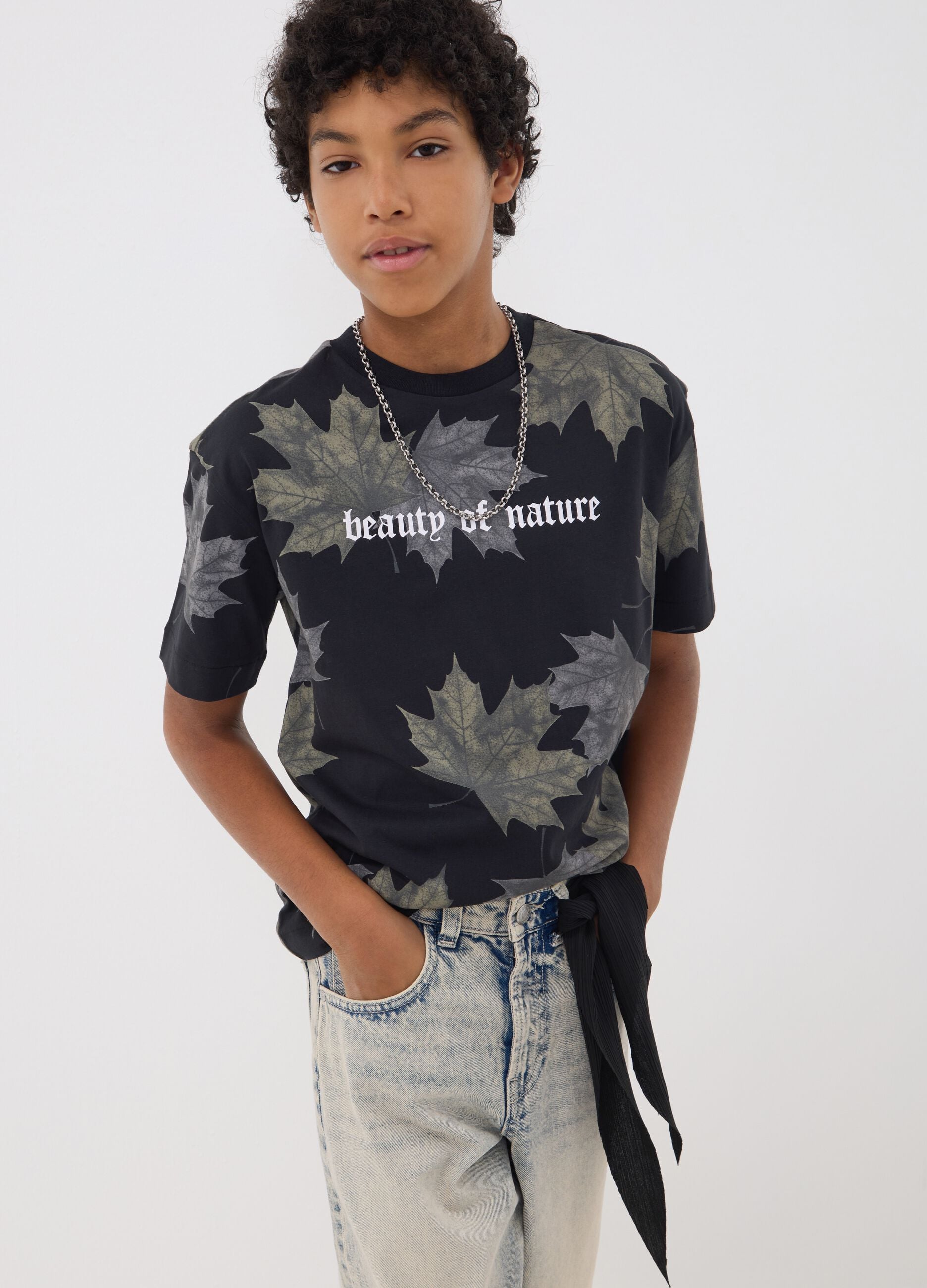 Black pure cotton T-shirt with &ldquo;Beauty of nature&rdquo; slogan for boys
