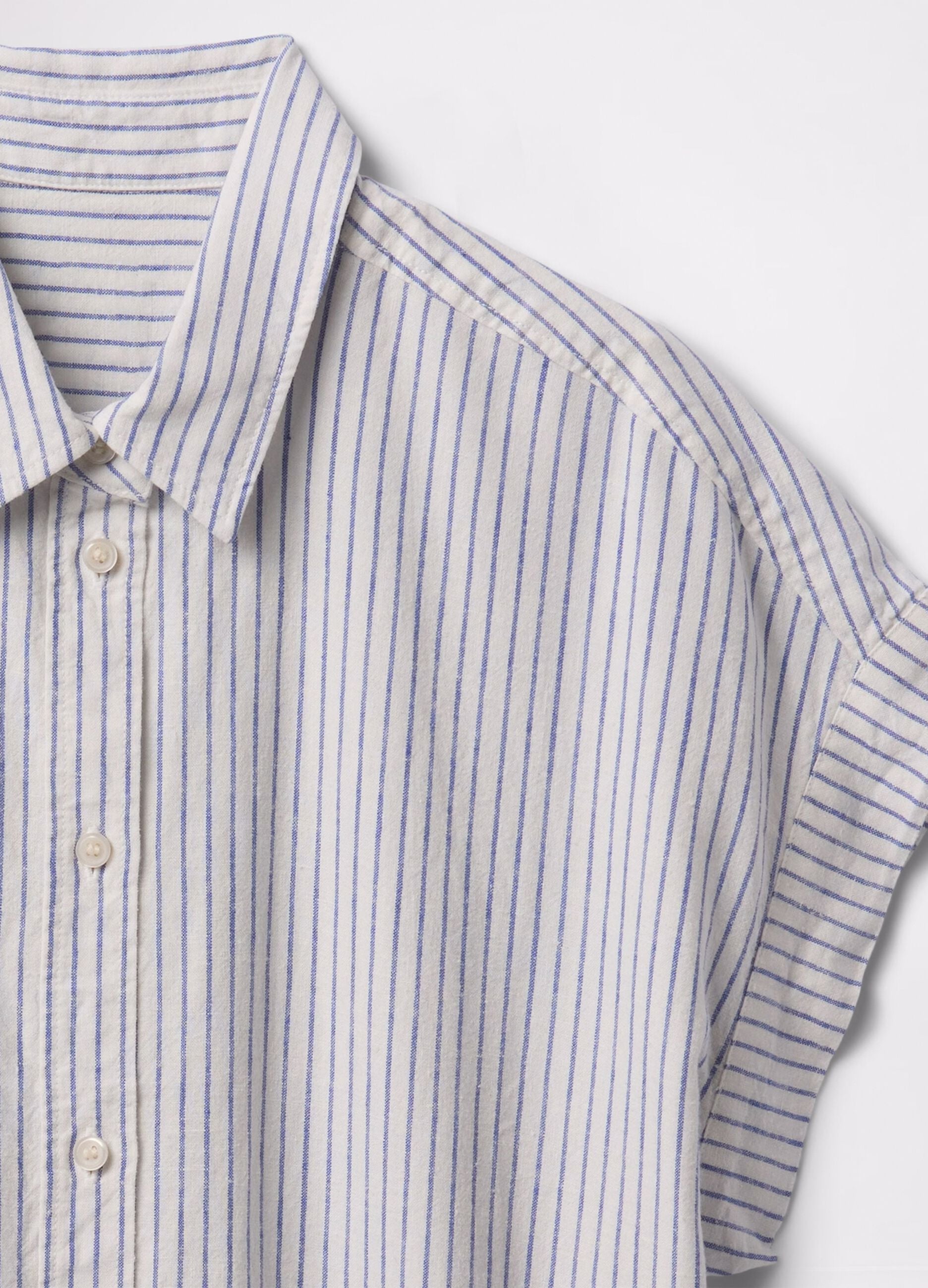 &Pi;&omicron;&upsilon;&kappa;ά&mu;&iota;&sigma;&omicron; &mu;&epsilon; &lambda;&epsilon;&upsilon;&kappa;έ&sigmaf; &kappa;&alpha;&iota; &mu;&pi;&lambda;&epsilon; &rho;ί&gamma;&epsilon;&sigmaf; &alpha;&pi;ό &lambda;&iota;&nu;ό &kappa;&alpha;&iota; &beta;&iota;&sigma;&kappa;ό&zeta;&eta;