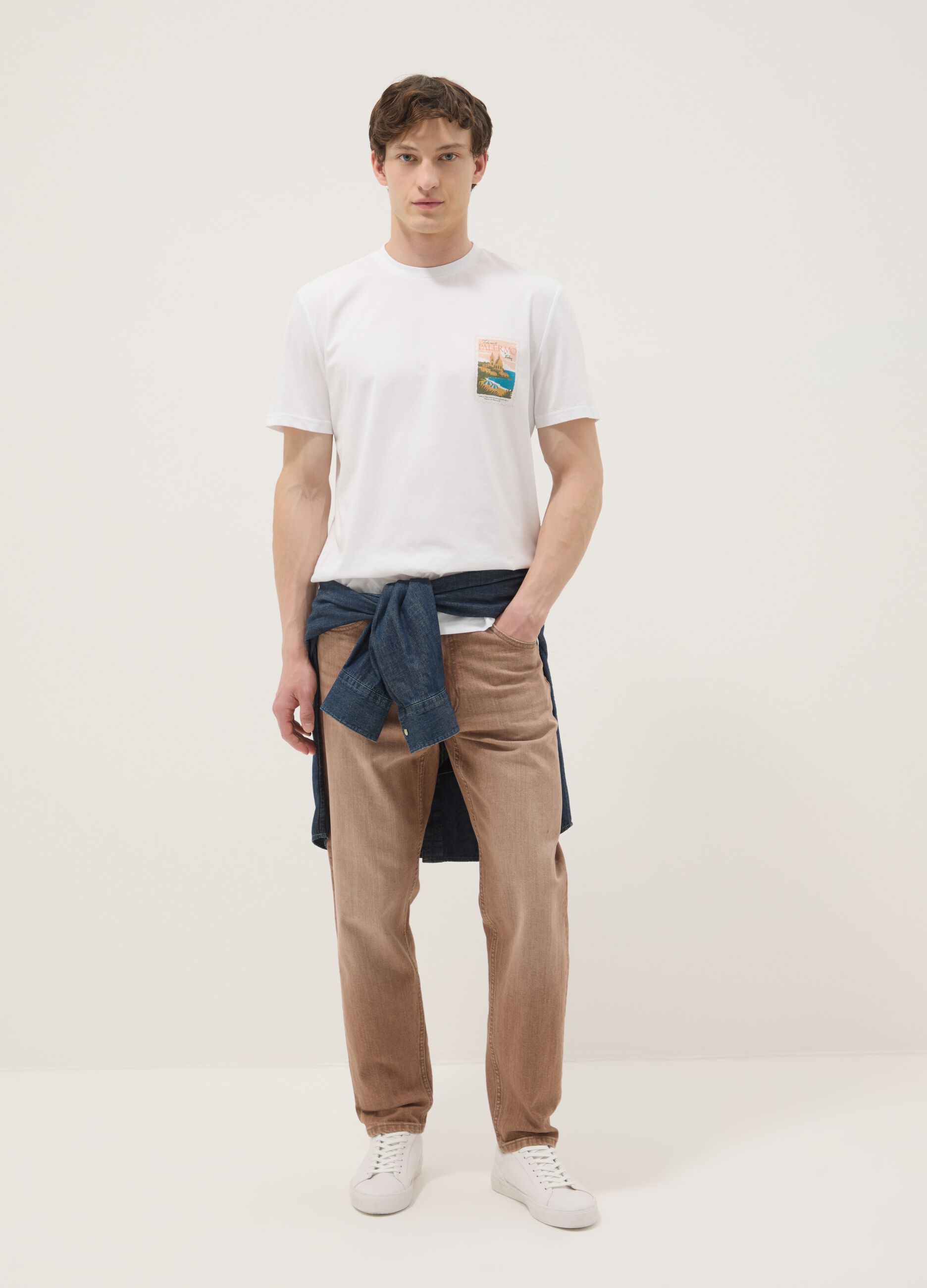 Wei&szlig;es T-Shirt aus reiner Baumwolle mit Print, Regular Fit