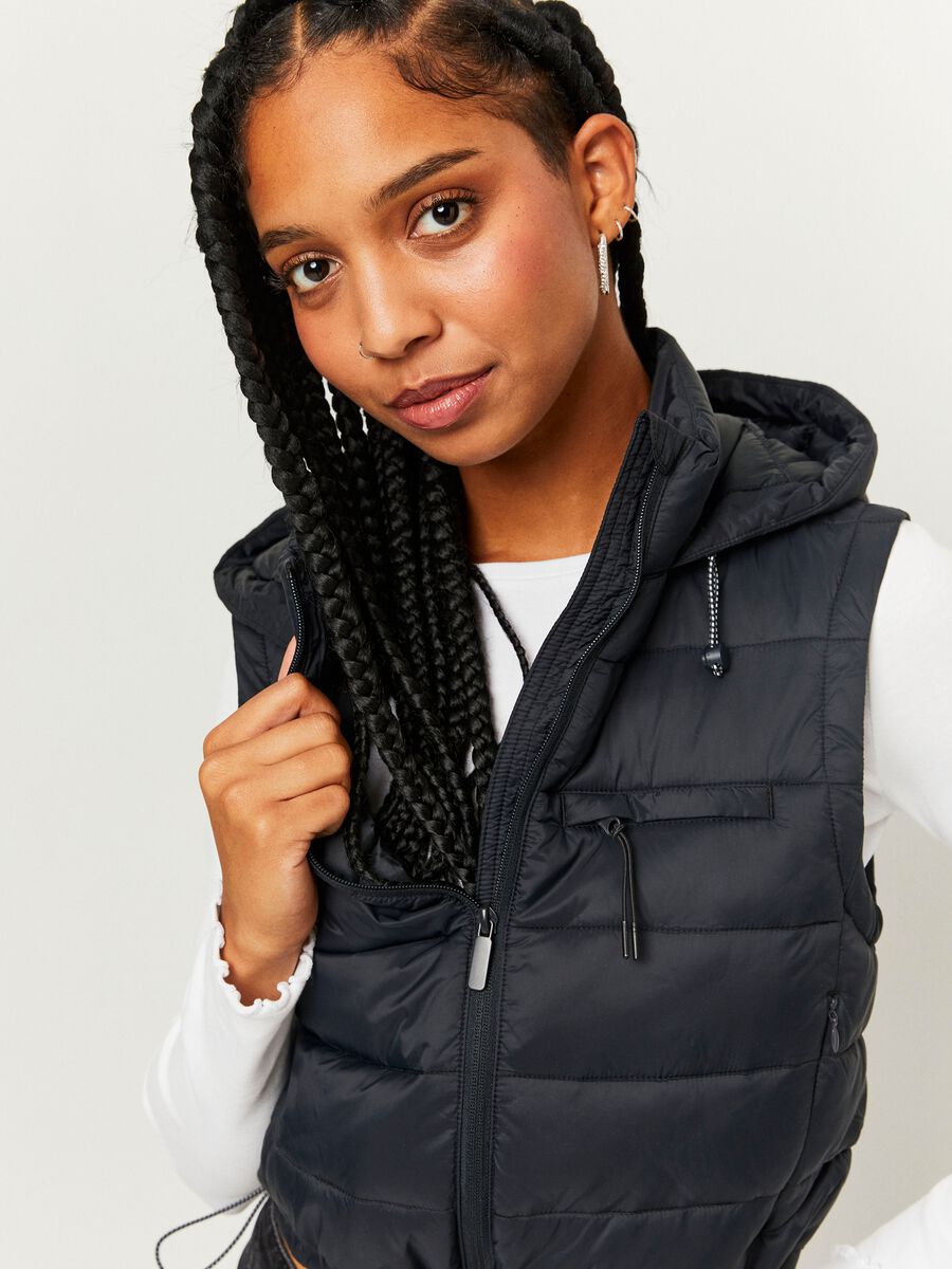 Quilted gilet with drawstring_1