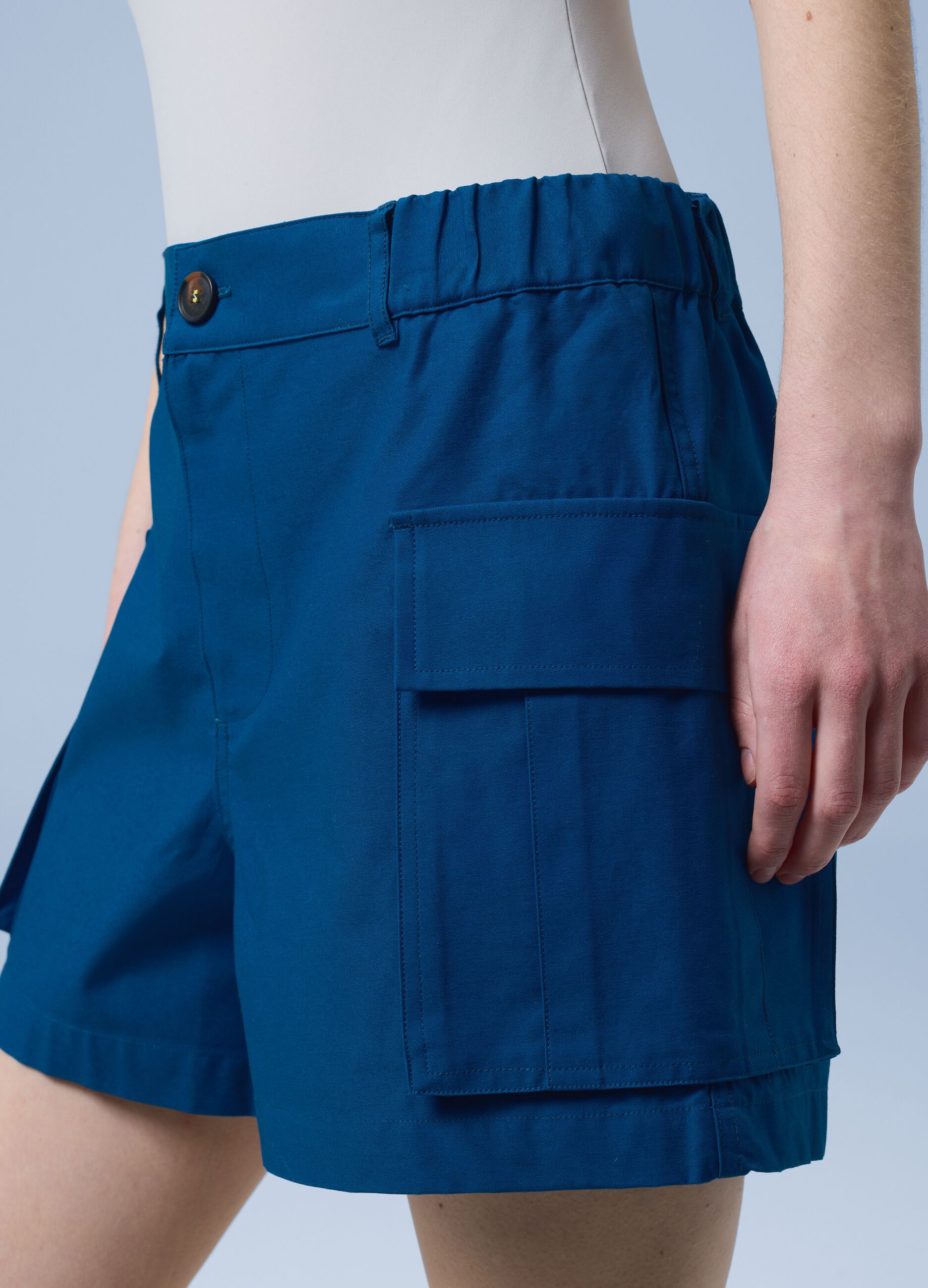 ALTAVIA SAILING blue cargo shorts in pure cotton with elasticated waistband