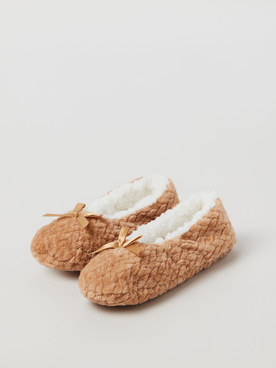 Ballerina slippers with geometric weave_2