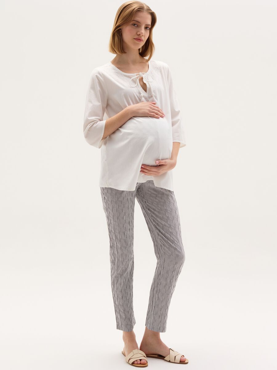 Maternity trousers with thin stripes_0