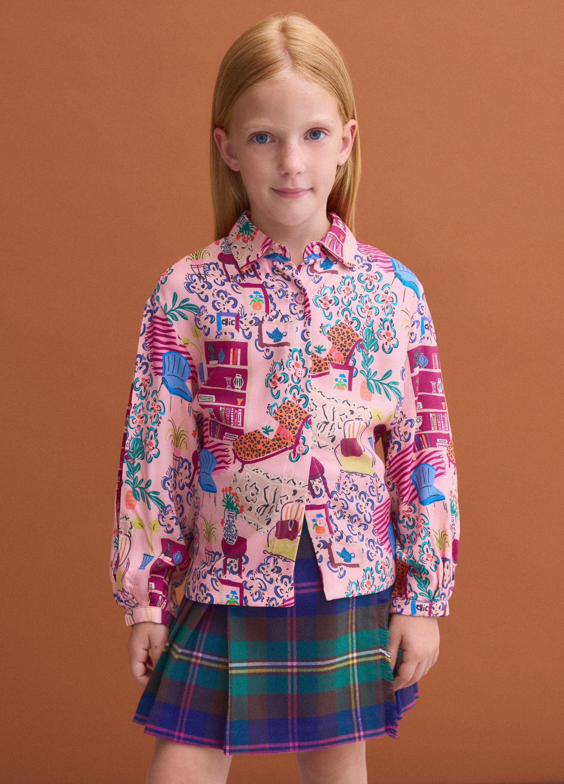 Camicia rosa in pura viscosa con fantasia e colletto classico per bambina