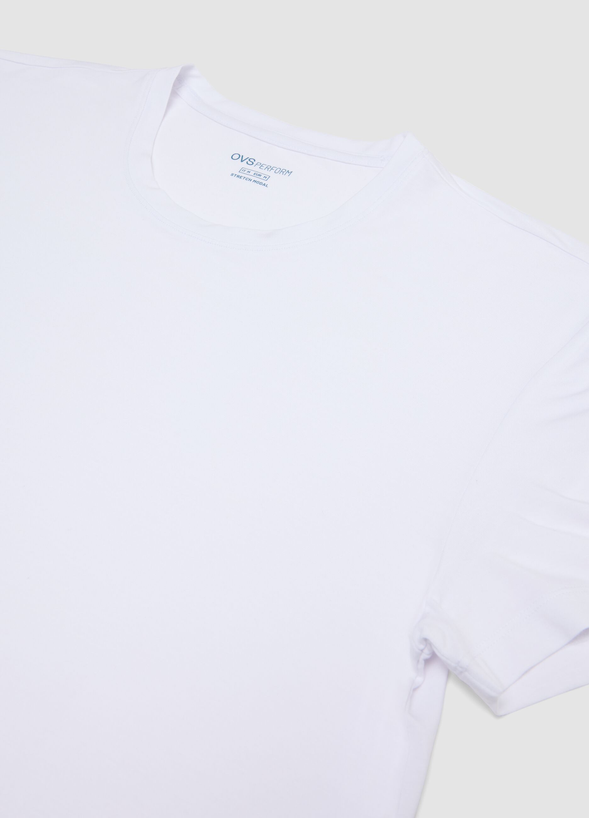 Wei&szlig;es T-Shirt aus elastischem Modal, Regular Fit