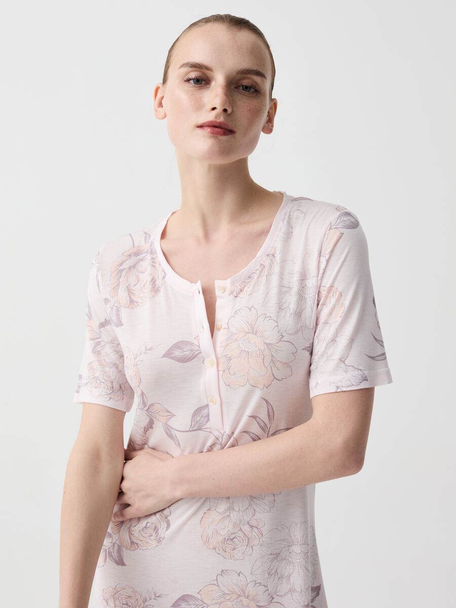 Floral patterned nightdress_1