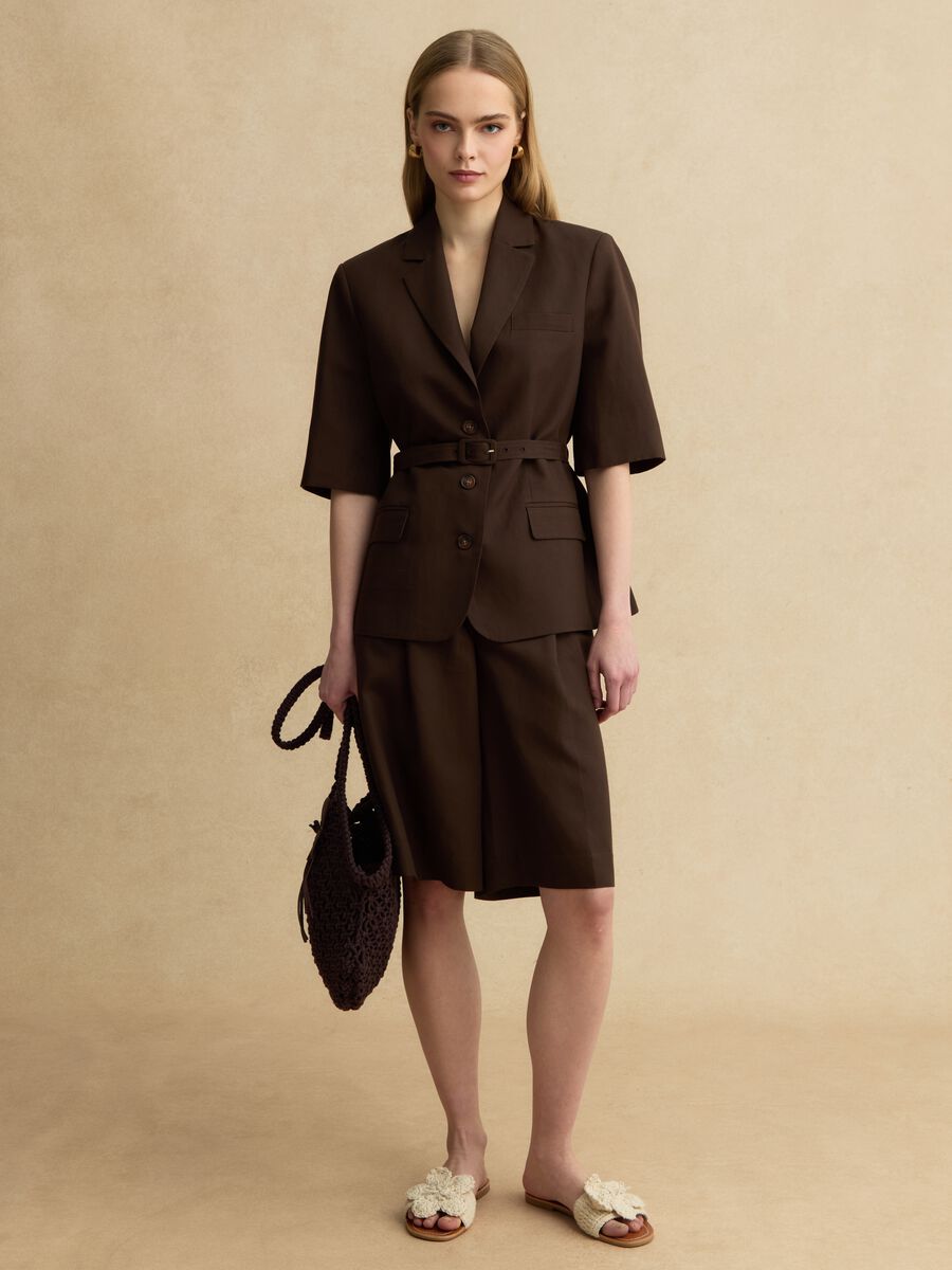 Braune Shorts im Regular Fit aus Lyocell- und Leinenmischung_0