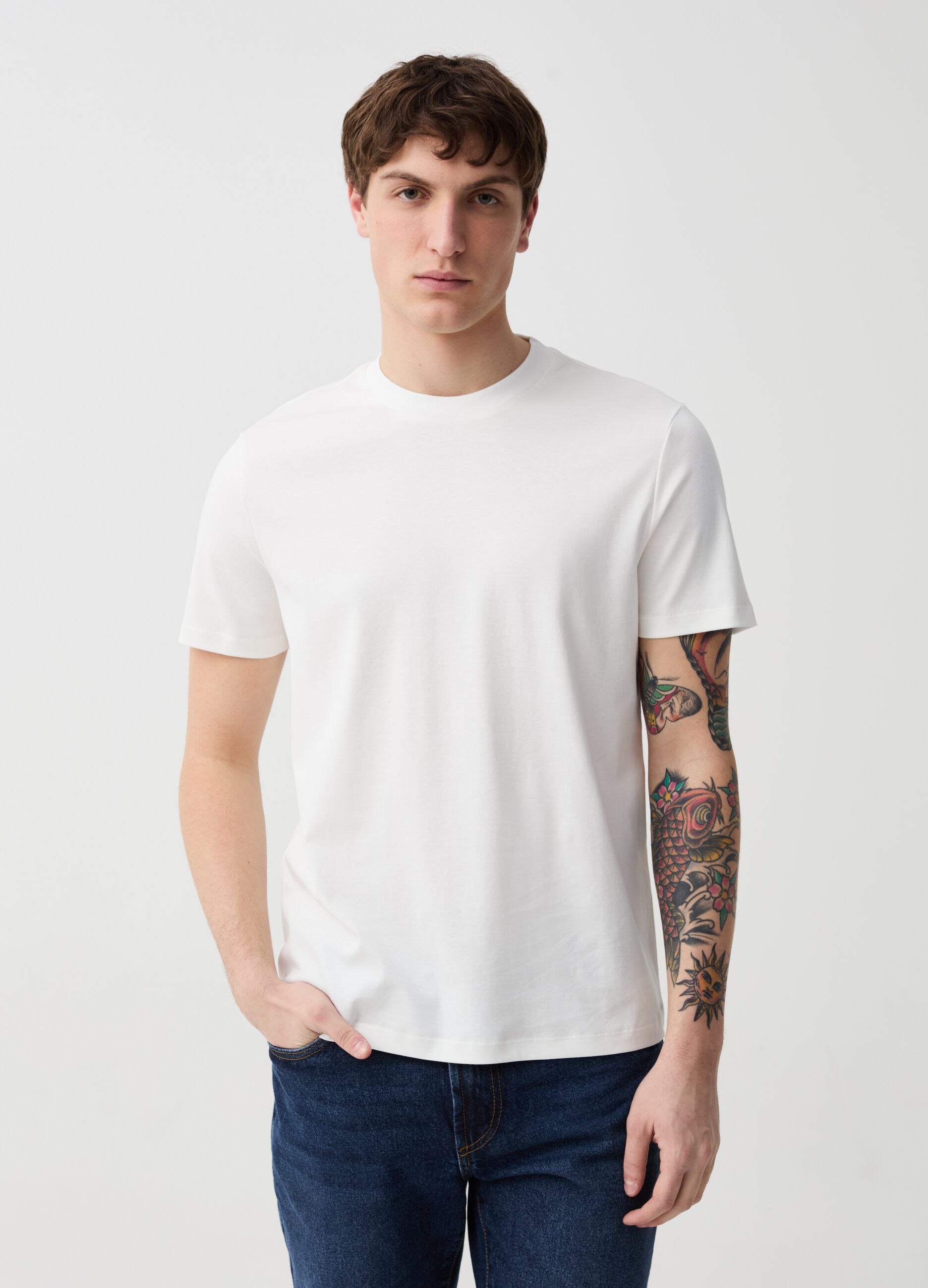 Camiseta premium regular fit de algodón
