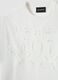 T-shirt branca regular fit em algod&atilde;o puro com bordado vazado_6