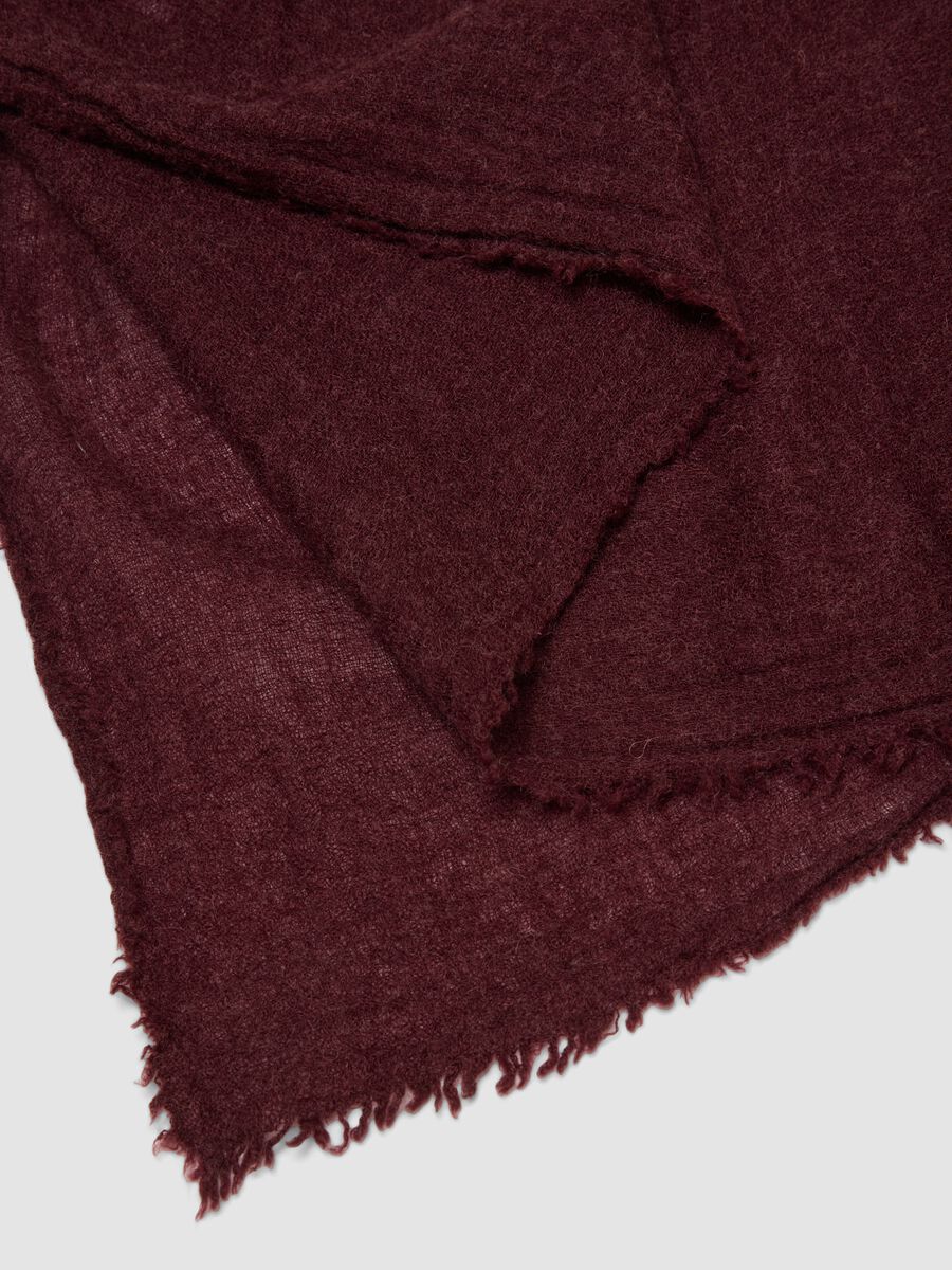 Red wool-blend scarf with fringed edges_2